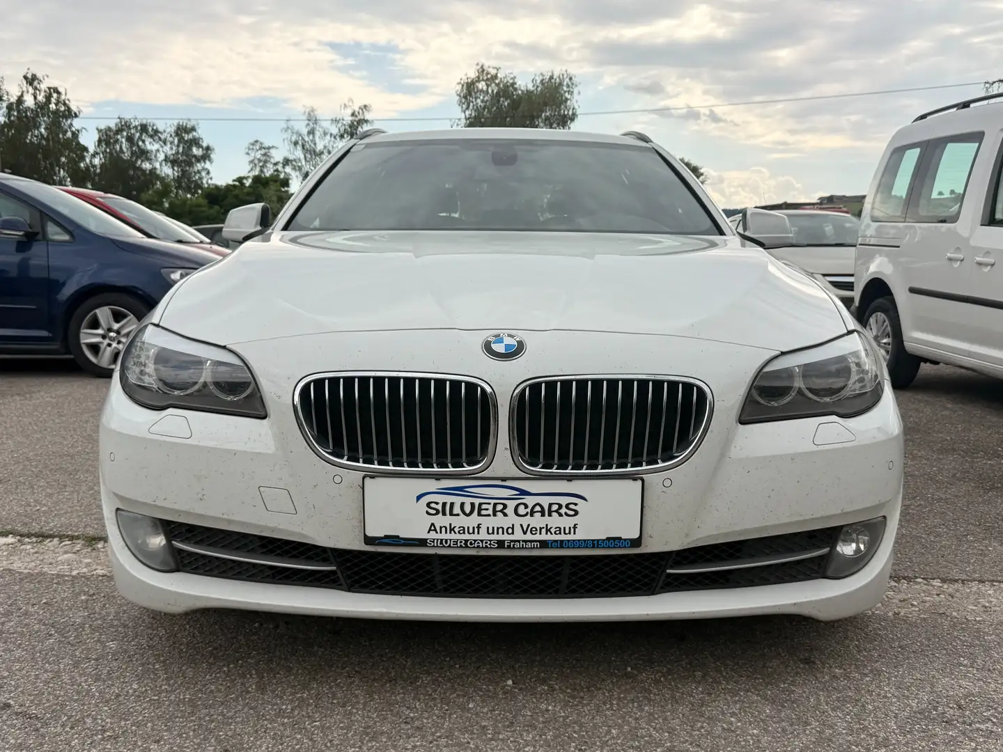 BMW 520 520d Touring Aut. Weiß - 1