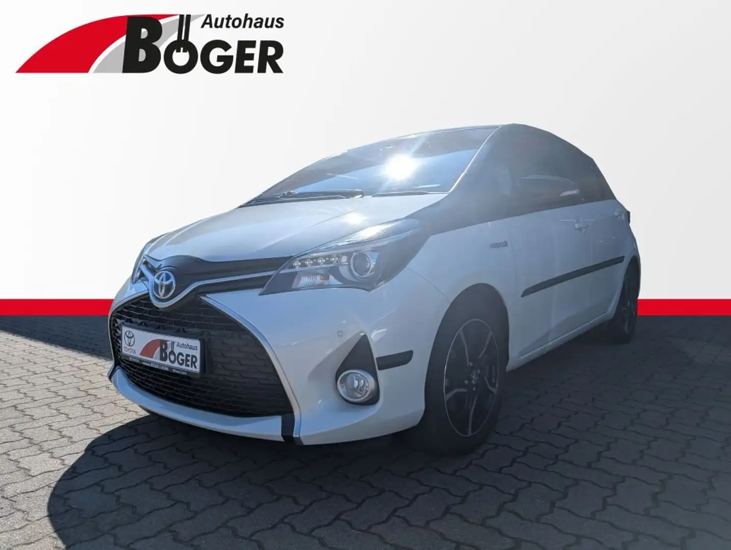 Toyota Yaris Hybrid 1.5 VVT-i Style *NAVI PDC KAMERA* Noir - 1