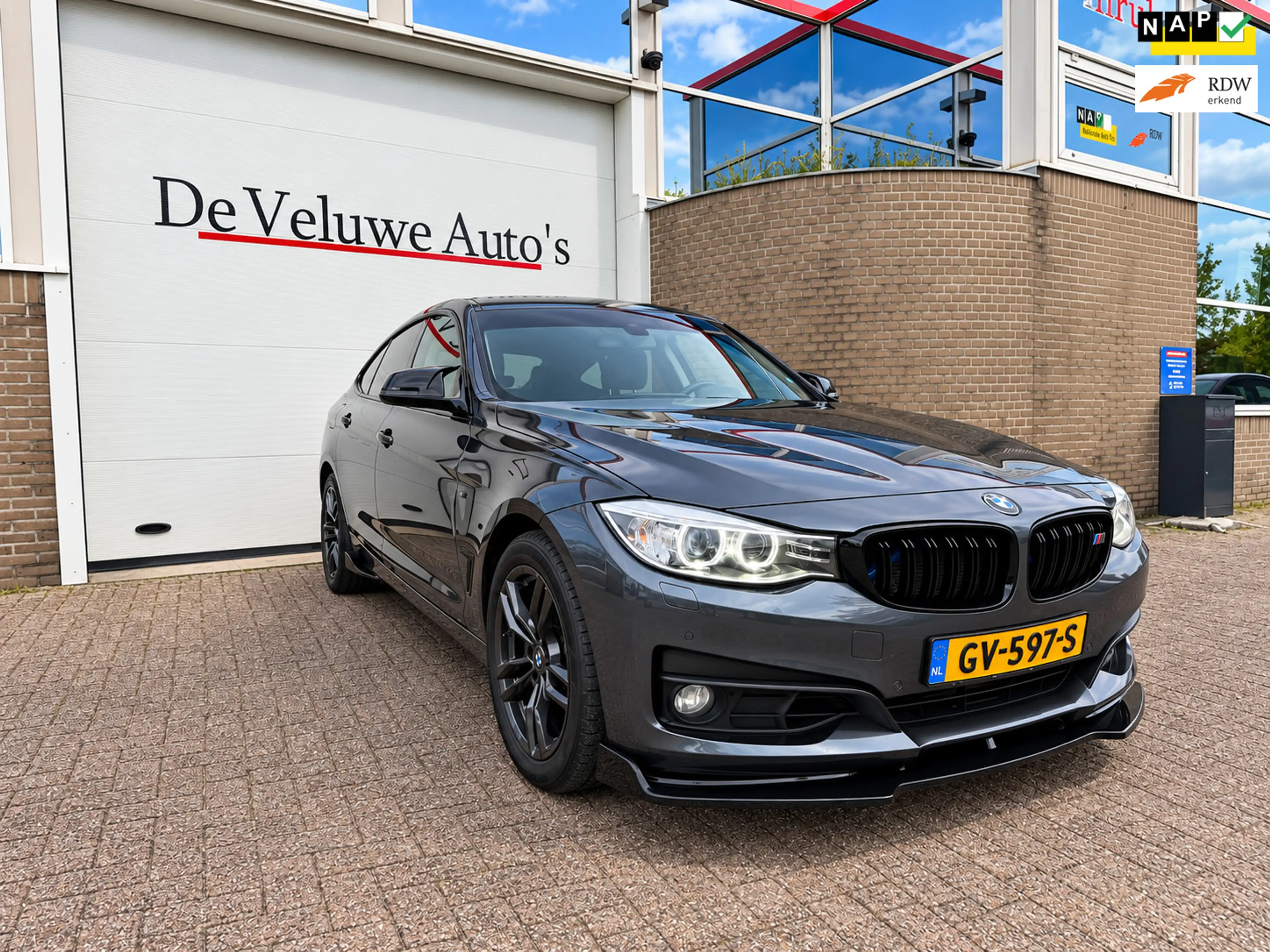 BMW 320 3-serie Gran Turismo 320i Essential|M-sport|Trekha