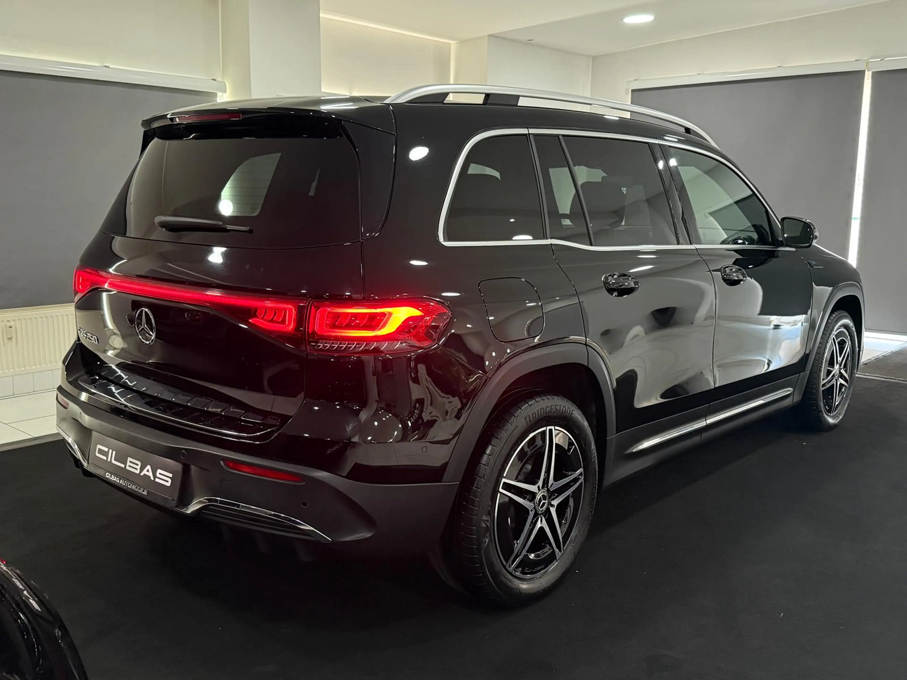 Mercedes-Benz EQB 250 AMG-LINE*7-SITZER*HUD*LEDER*KAMERA*LED* — photo 9