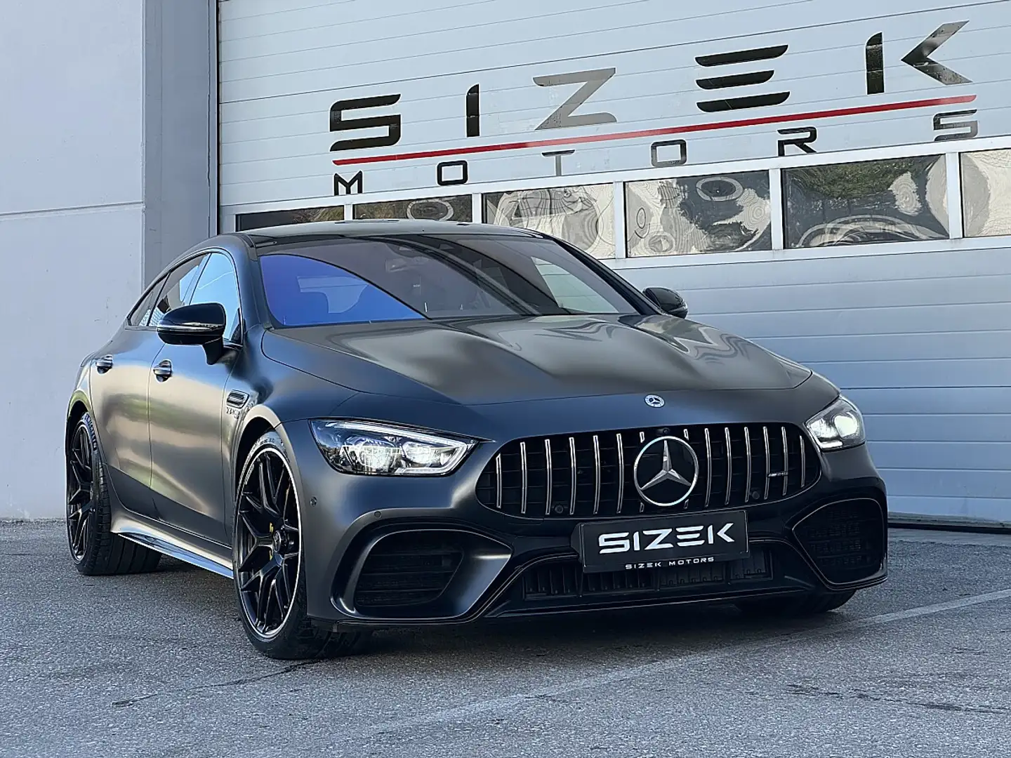 Mercedes-Benz AMG GT 63 S 4MATIC+ Limousine Aut. Schwarz - 2