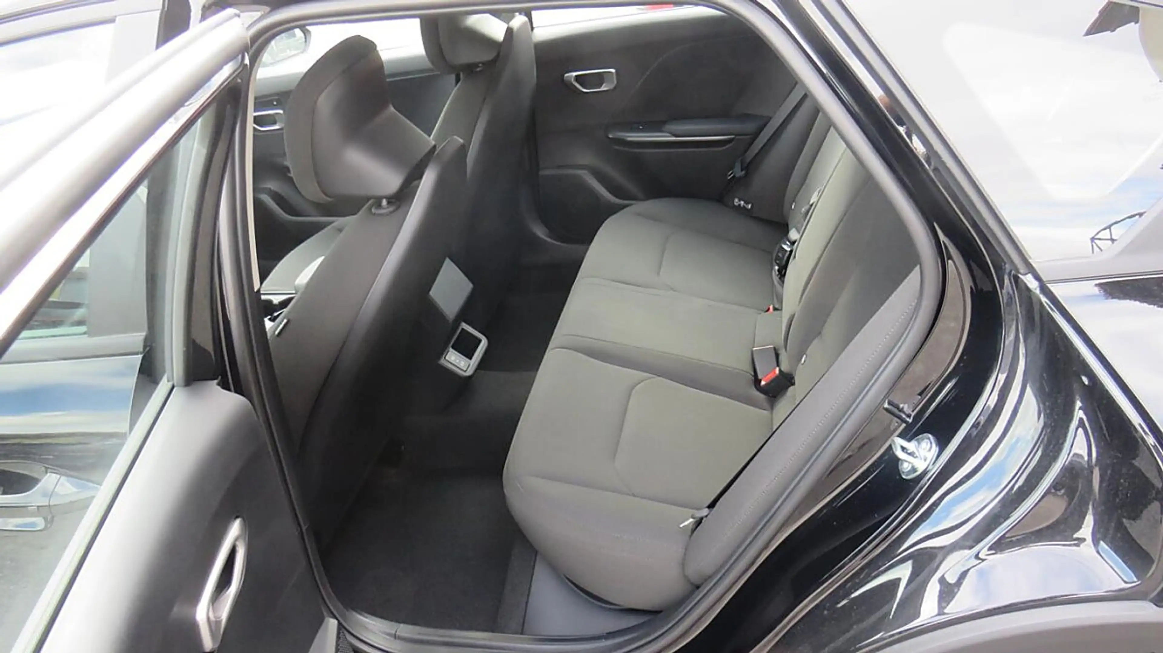 Kia K4 1,0 TGDI Titan + P1 — photo 15