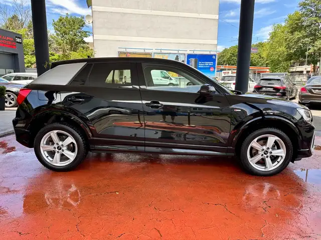 Audi Q2 view 2
