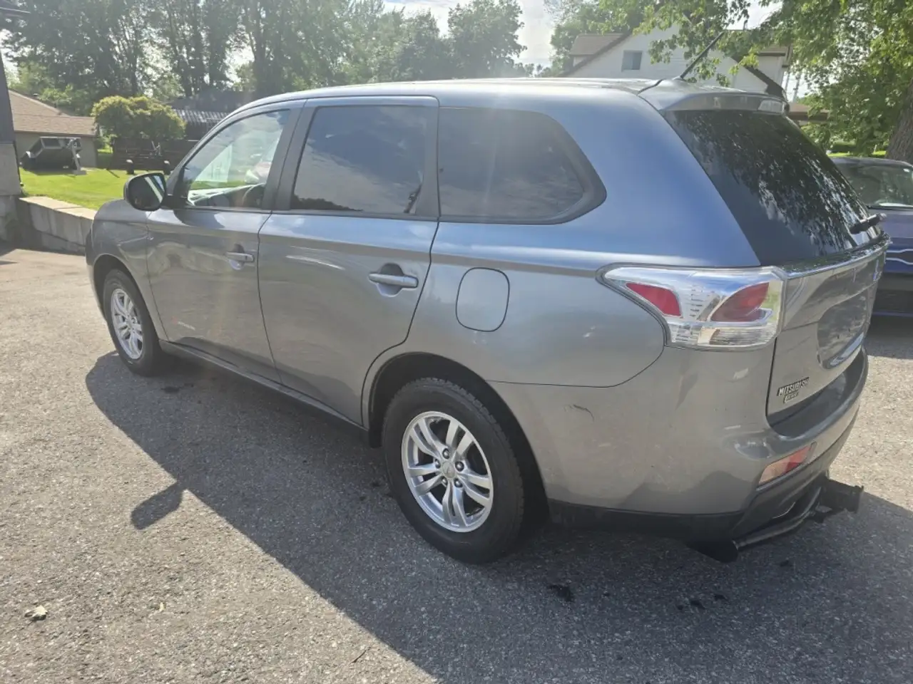 Mitsubishi Outlander снимка Mitsubishi Outlander
