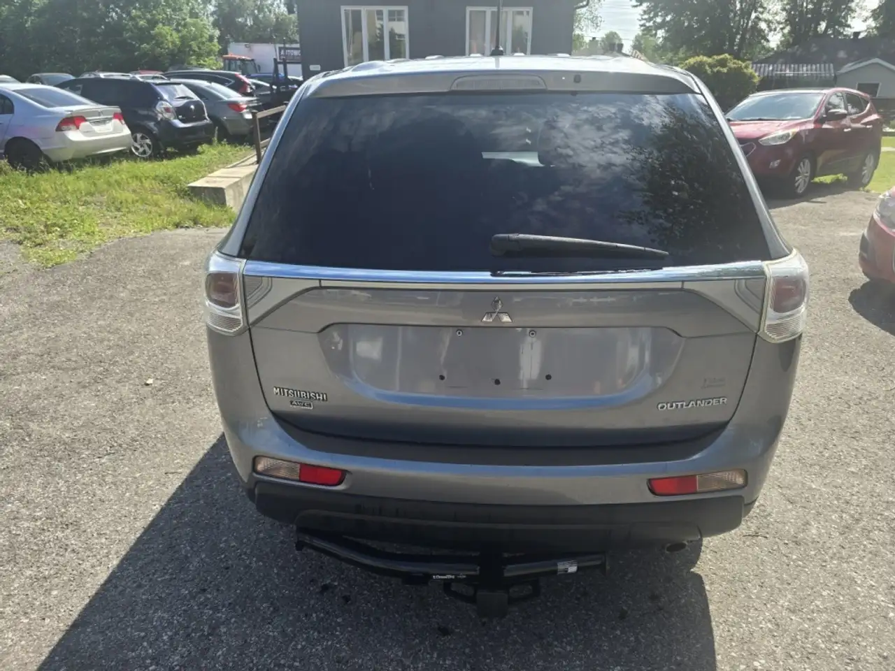 Mitsubishi Outlander снимка Mitsubishi Outlander
