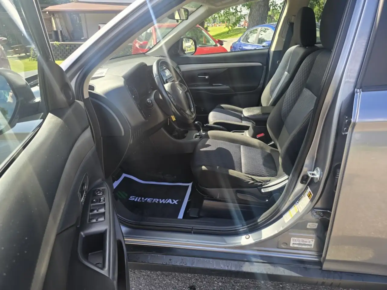 Mitsubishi Outlander снимка Mitsubishi Outlander