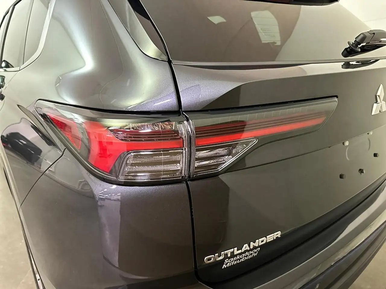 Mitsubishi Outlander снимка Mitsubishi Outlander