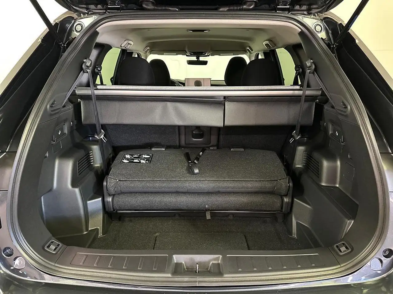 Mitsubishi Outlander снимка Mitsubishi Outlander