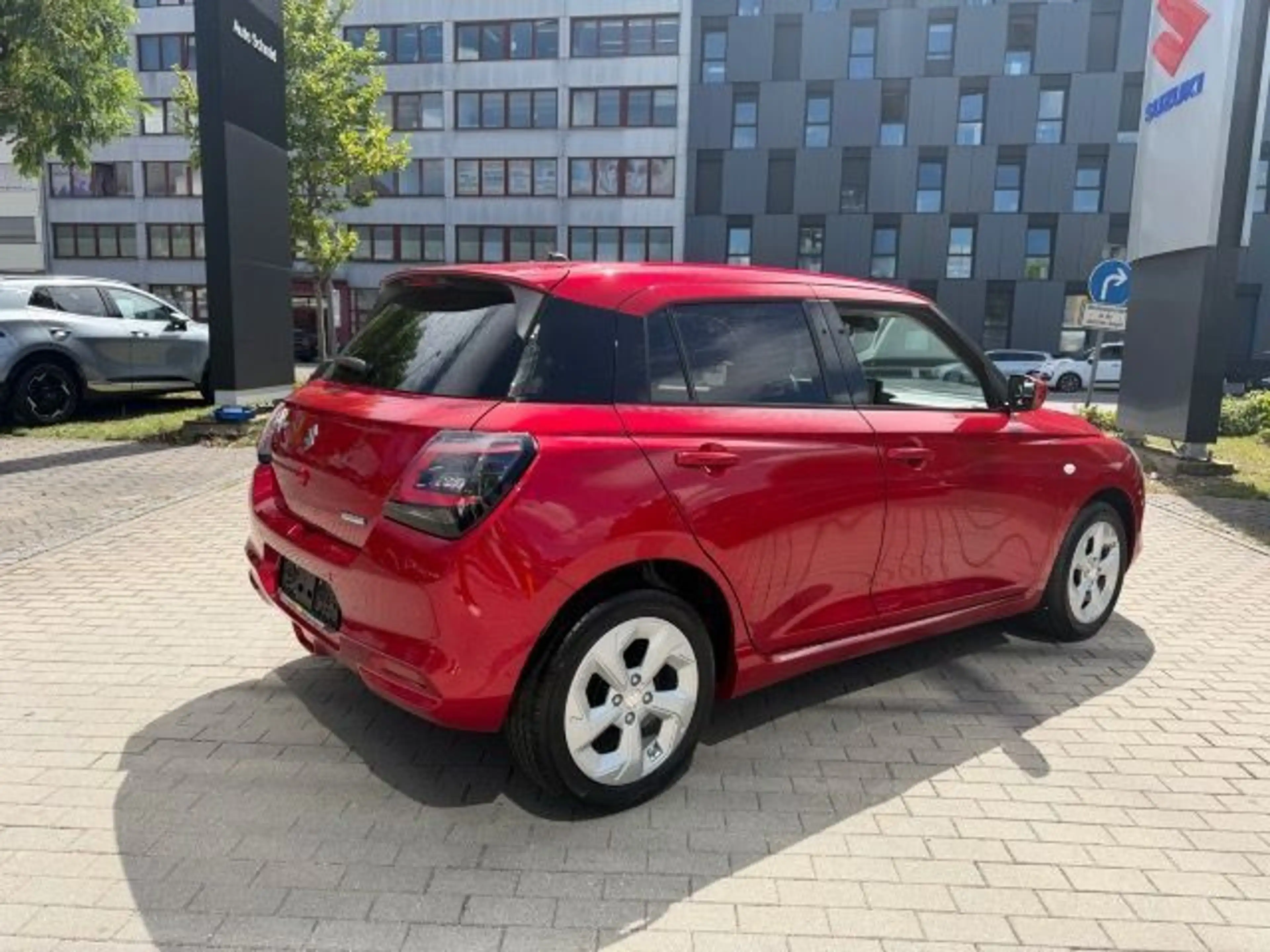 Suzuki Swift SWIFT 1.2 DUALJET HYBRID COMFORT 5-GANG — photo 6