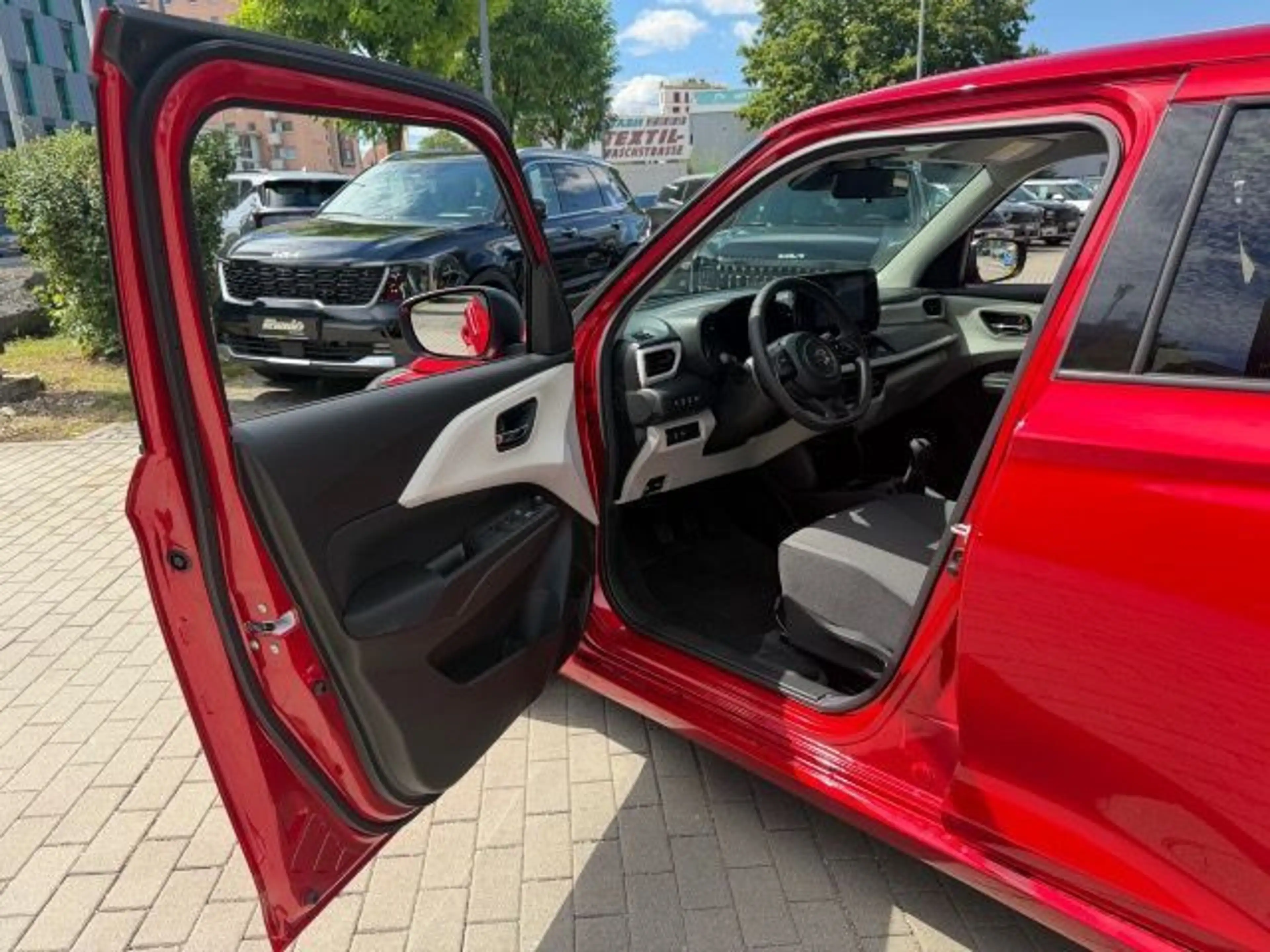 Suzuki Swift SWIFT 1.2 DUALJET HYBRID COMFORT 5-GANG — photo 11