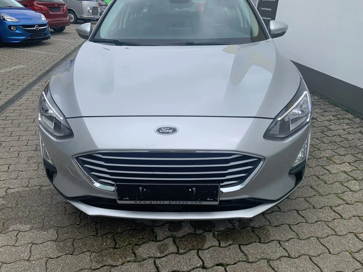Ford Focus Turnier 1.0 EcoBoost Cool & Connect Silber - 2