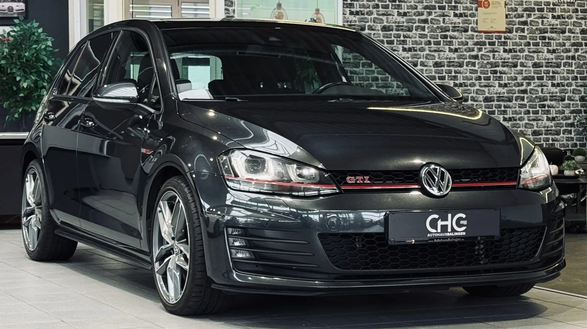 Volkswagen Golf VII Performance|PANO|KAMERA|NAVI|SHZ|TEMP. Grau - 1