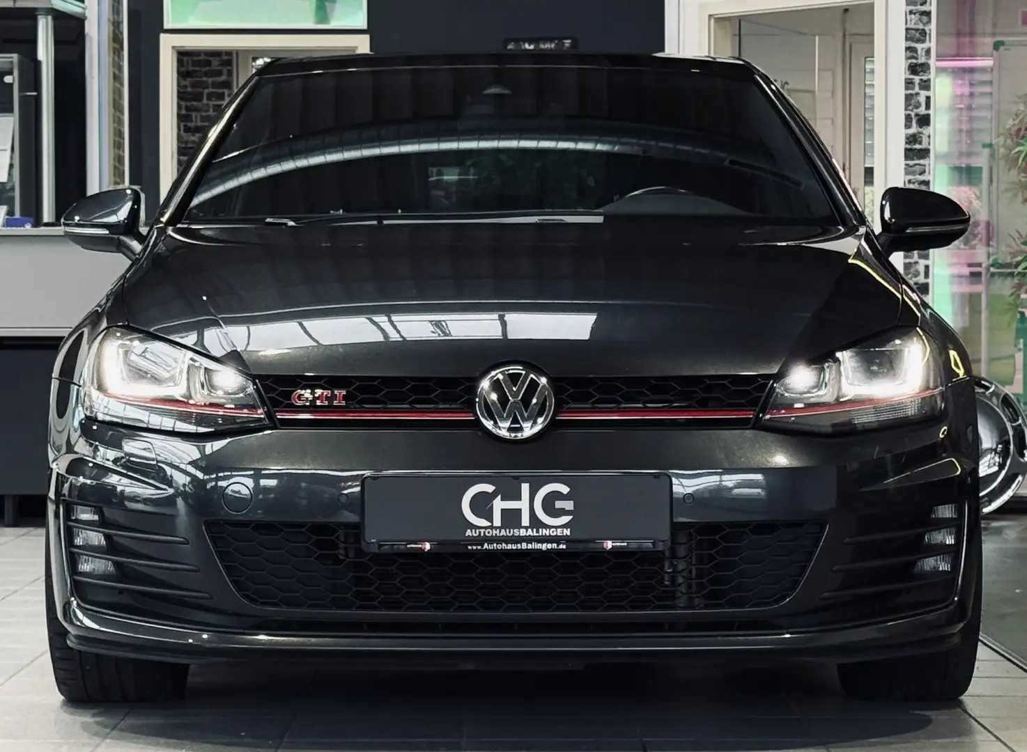 Volkswagen Golf VII Performance|PANO|KAMERA|NAVI|SHZ|TEMP. Grau - 2