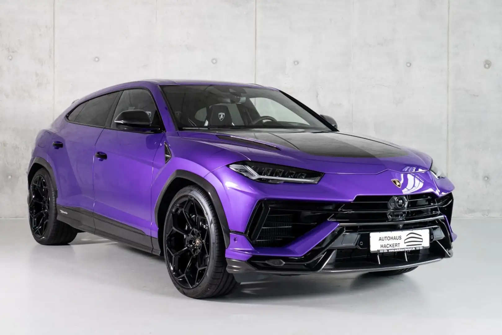 Lamborghini Urus PERFORMANTE Carbon Panoramic Production 25 Mauve - 1