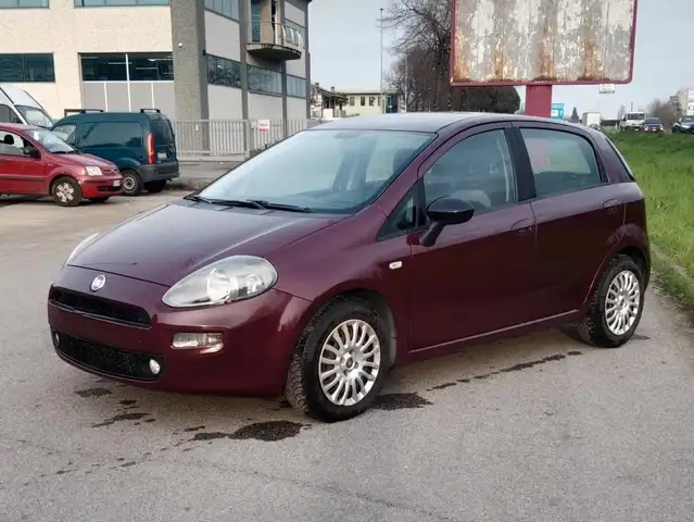 Fiat Punto Punto III 2012 5p 0.9 t-air s