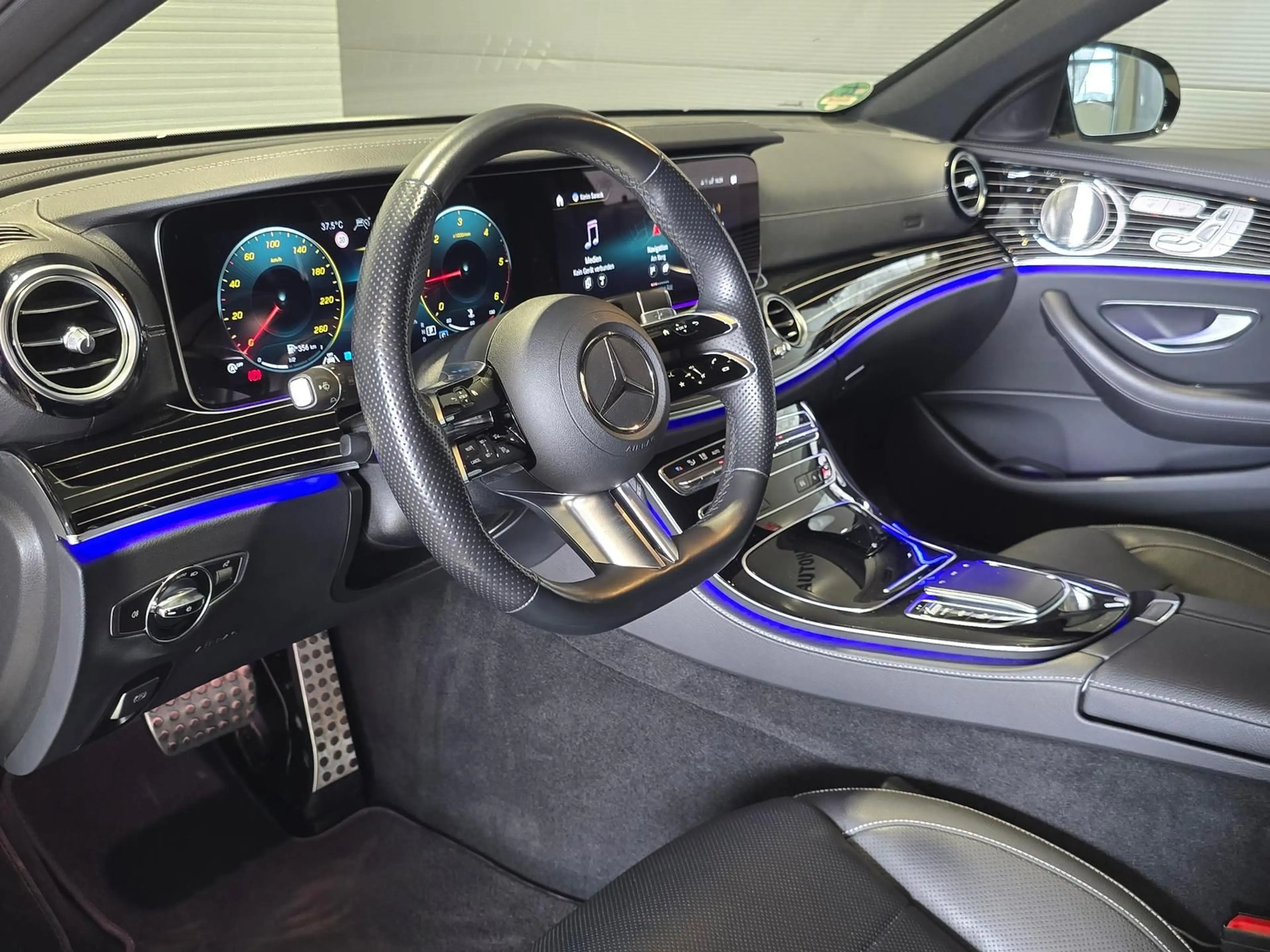 Mercedes-Benz E 400 d 4Matic°AMG Line°Burmester°Multibeam°NP104 — photo 14
