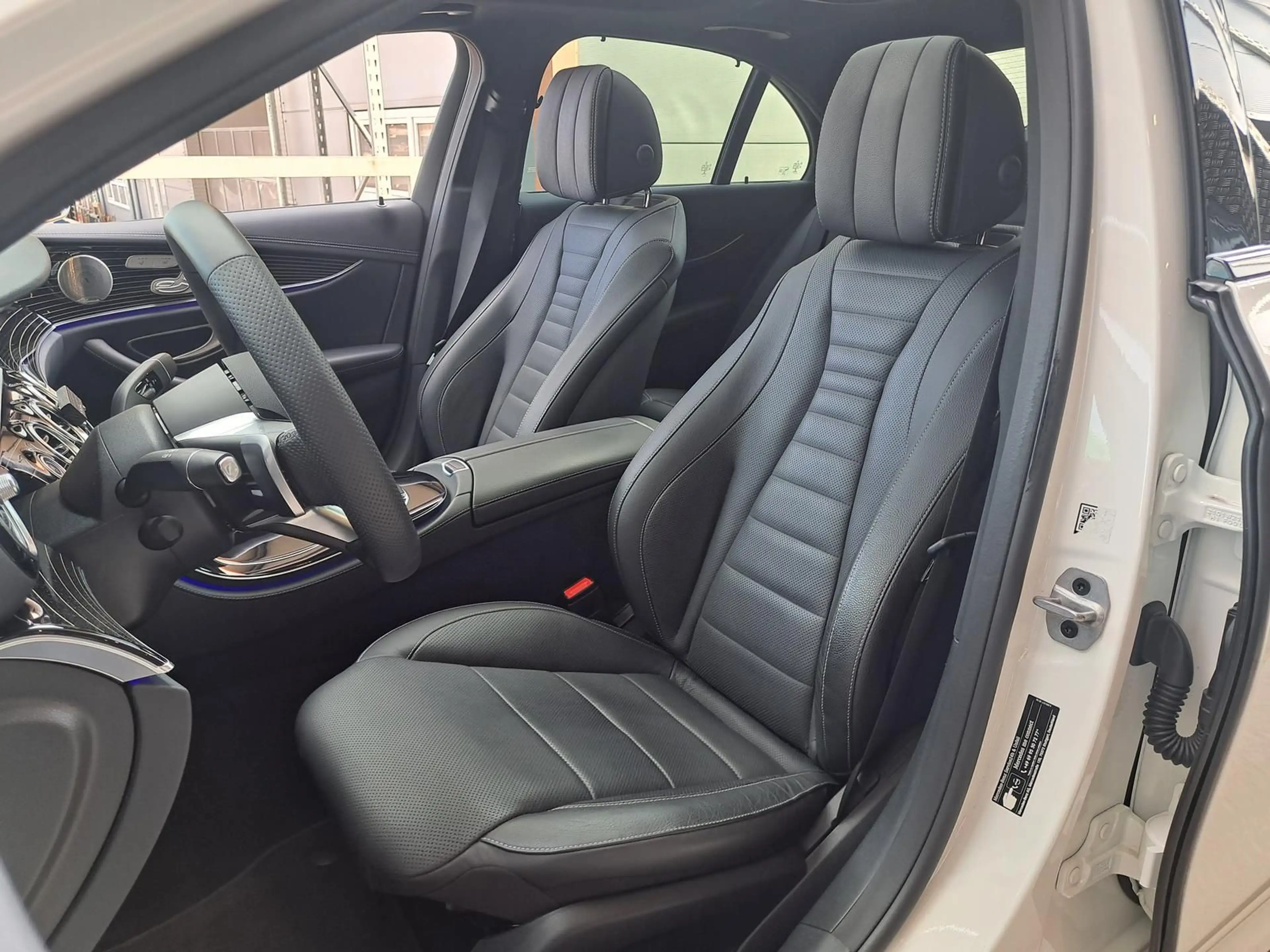 Mercedes-Benz E 400 d 4Matic°AMG Line°Burmester°Multibeam°NP104 — photo 11