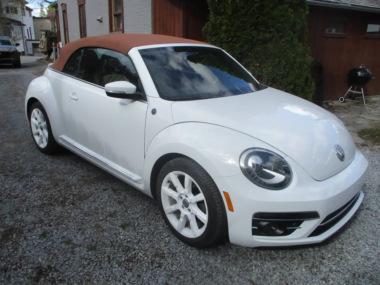 Volkswagen Beetle снимка Volkswagen Beetle