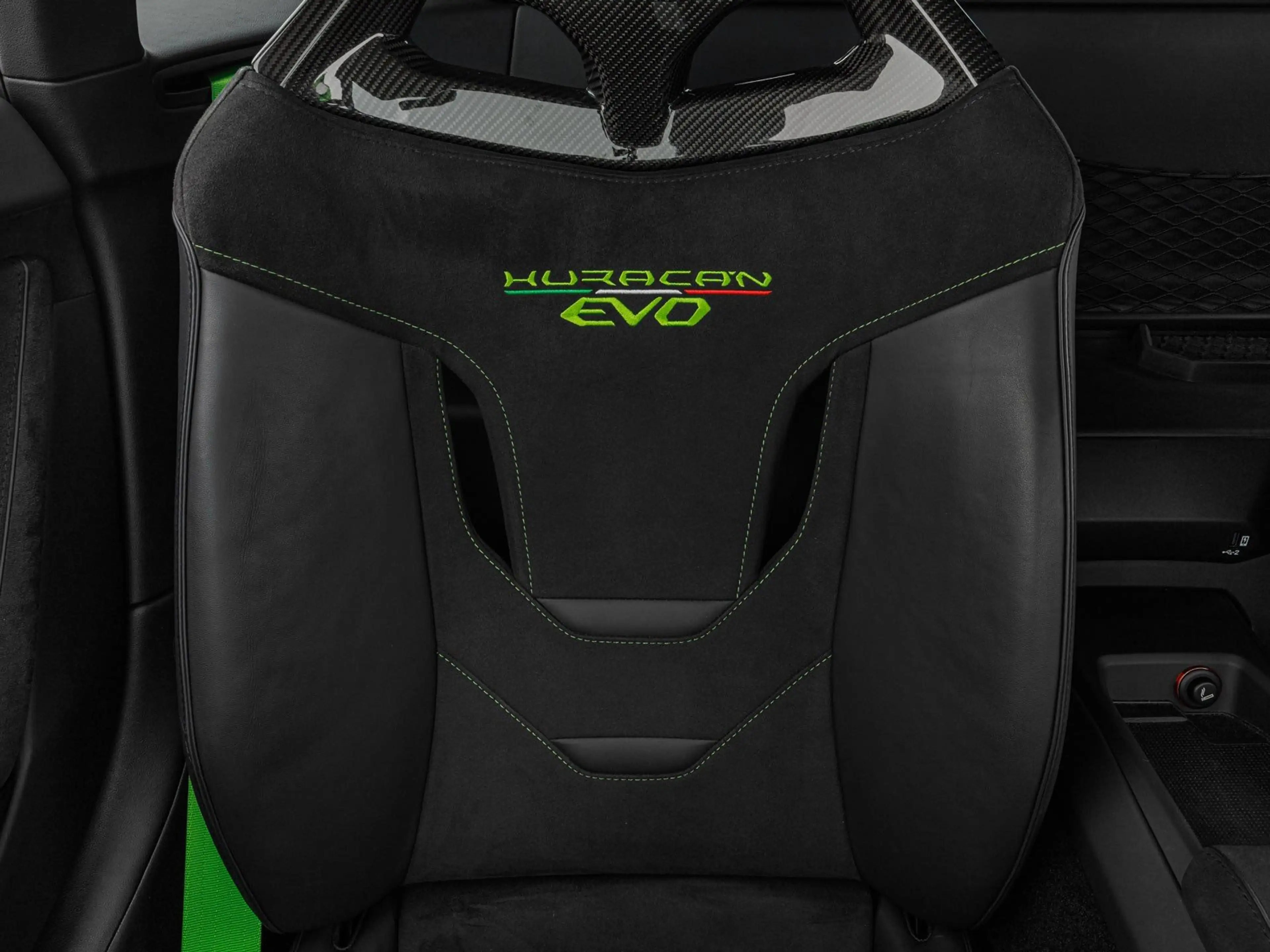 Lamborghini Huracán EVO — photo 14