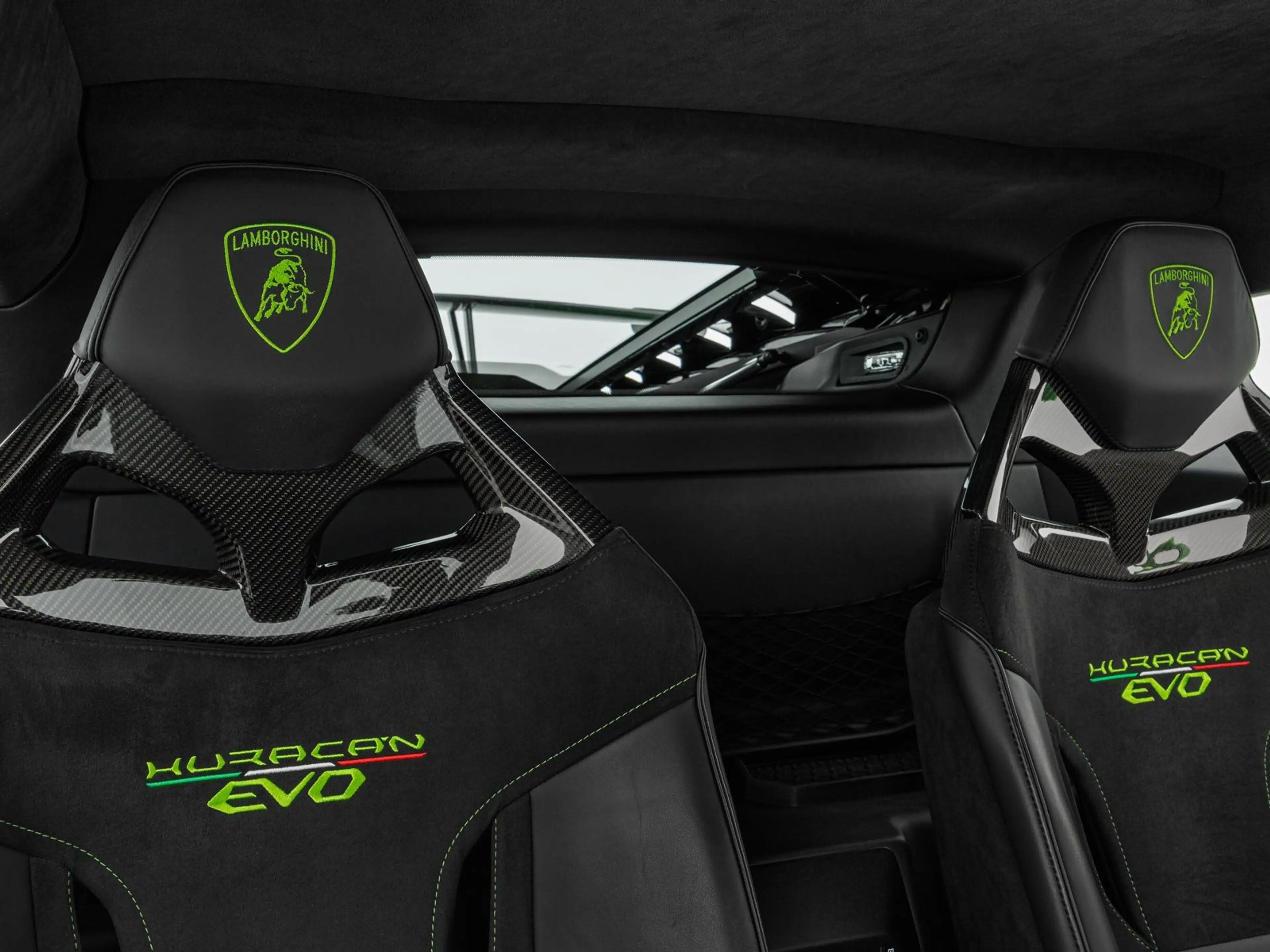 Lamborghini Huracán EVO — photo 13