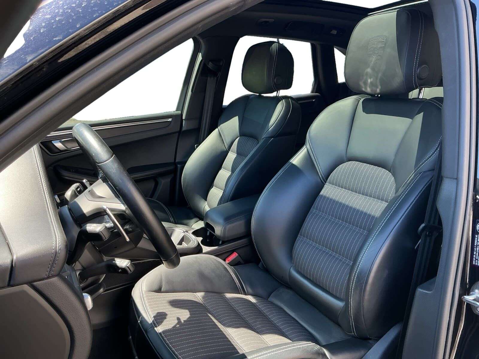 2024 Porsche Macan T TRIM | NO ACCIDENTS | LOW KM'S thumb 25