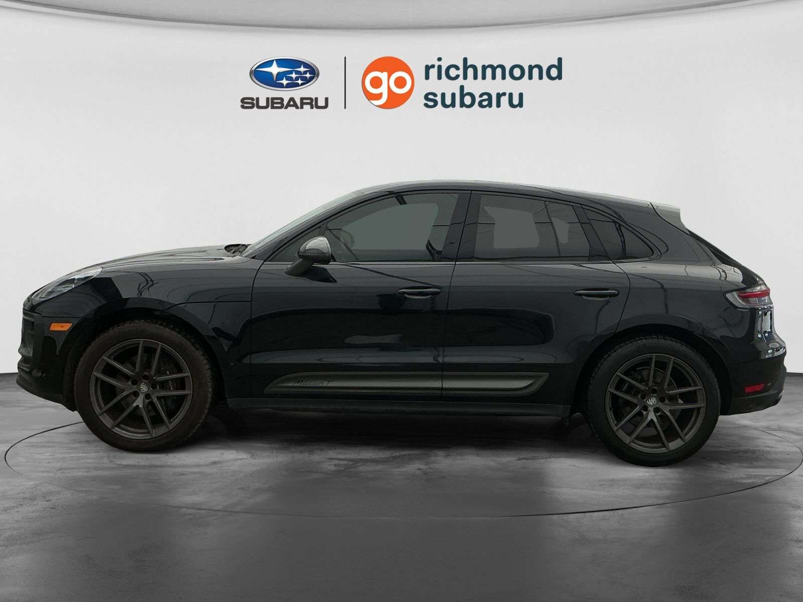 2024 Porsche Macan T TRIM | NO ACCIDENTS | LOW KM'S thumb 8