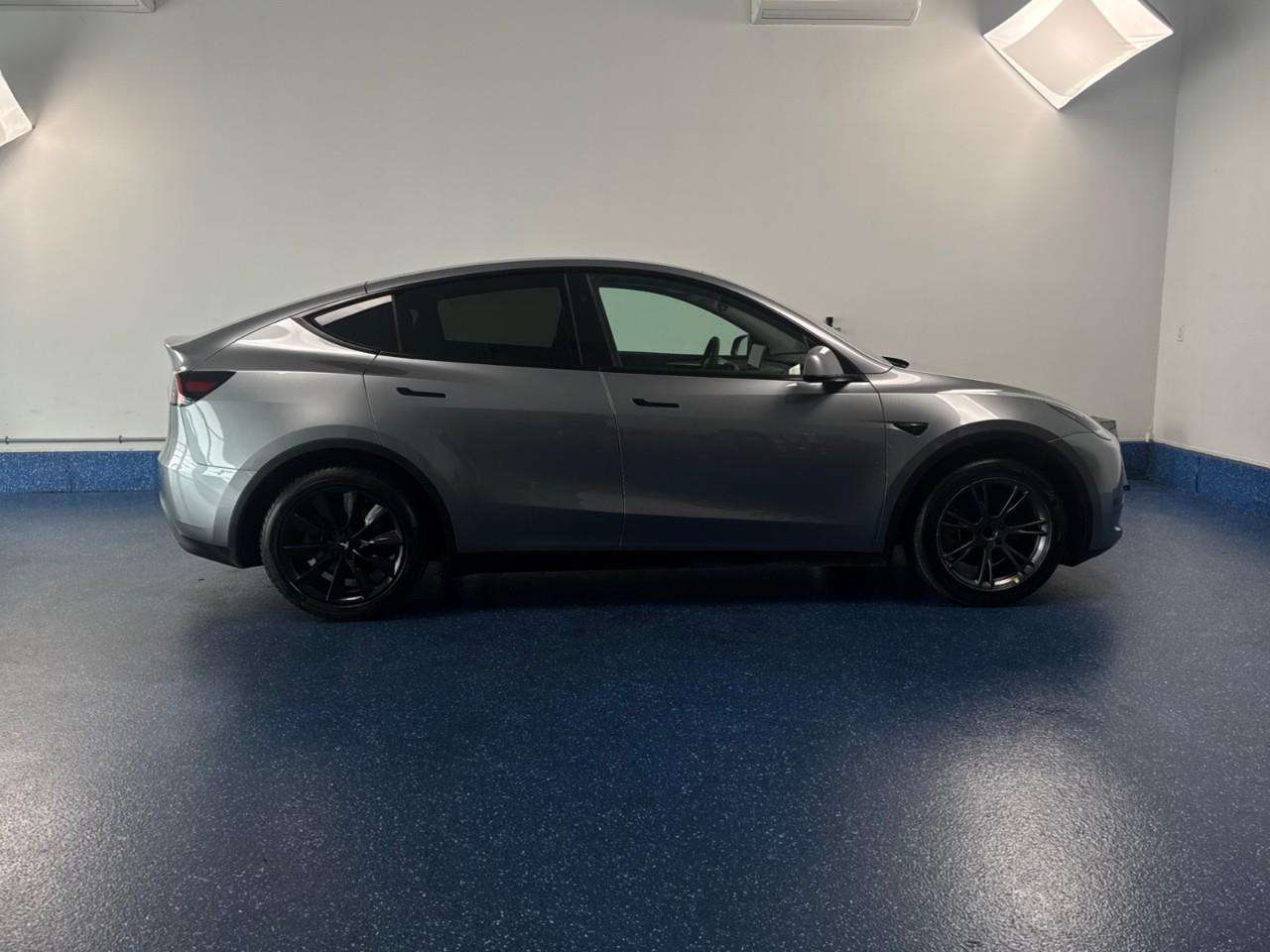 2024 Tesla Model Y Electric | Full Self Drive | Save your gas money ! — снимка 1