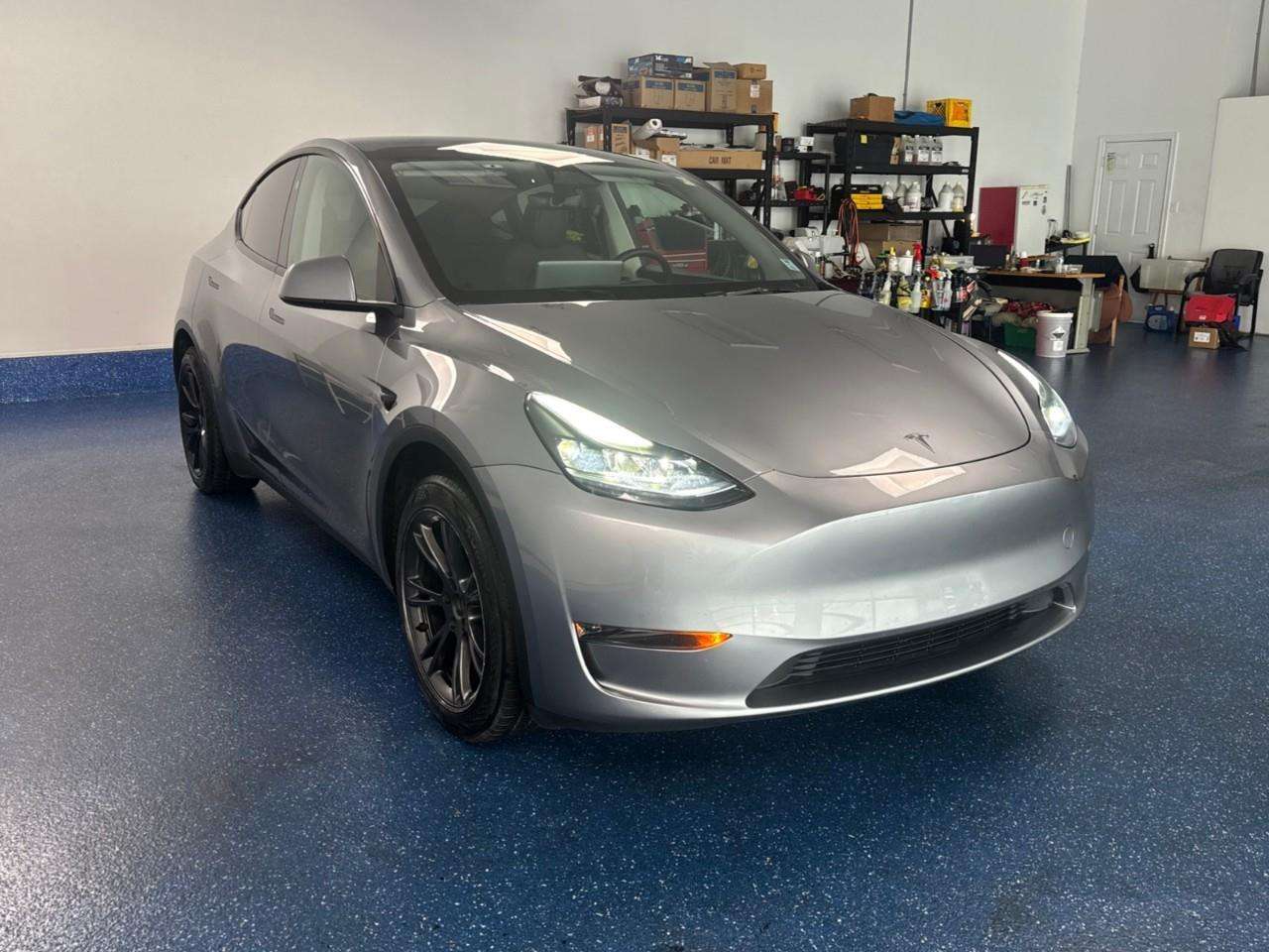 2024 Tesla Model Y Electric | Full Self Drive | Save your gas money ! — снимка 1