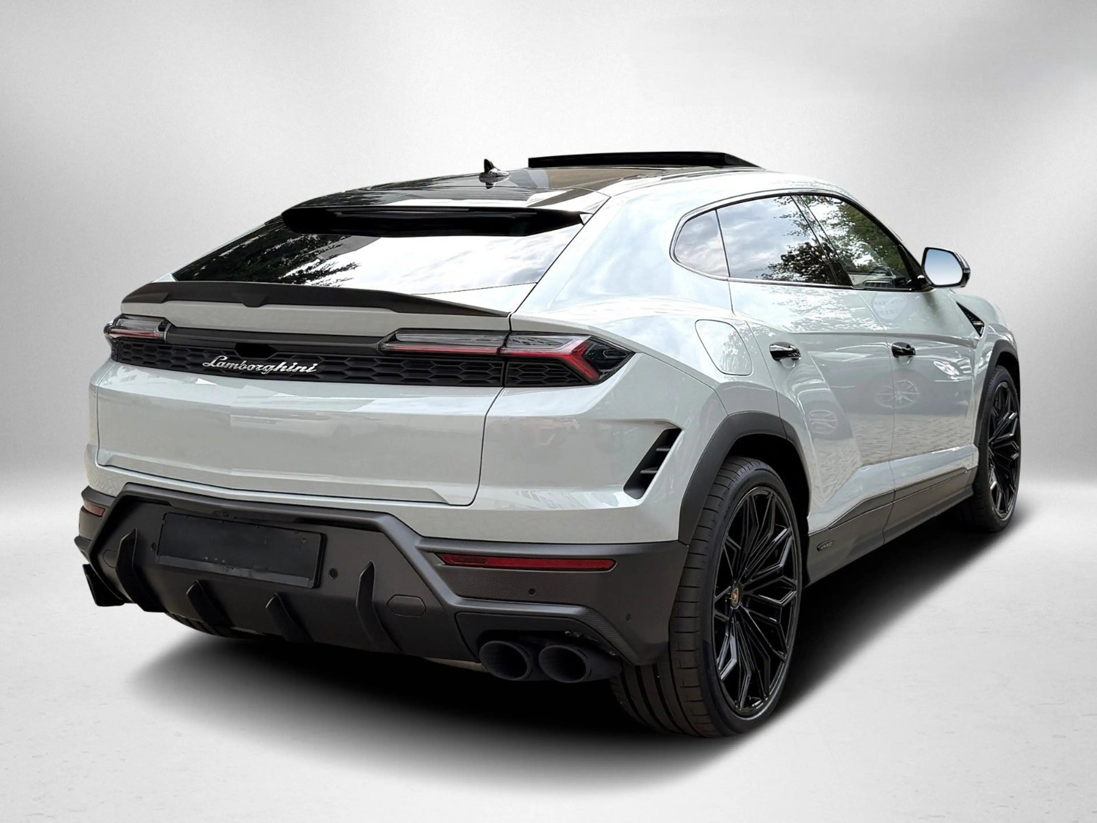 Lamborghini Urus SE M26 Carbon Matt inside&outside NightVisi — photo 2