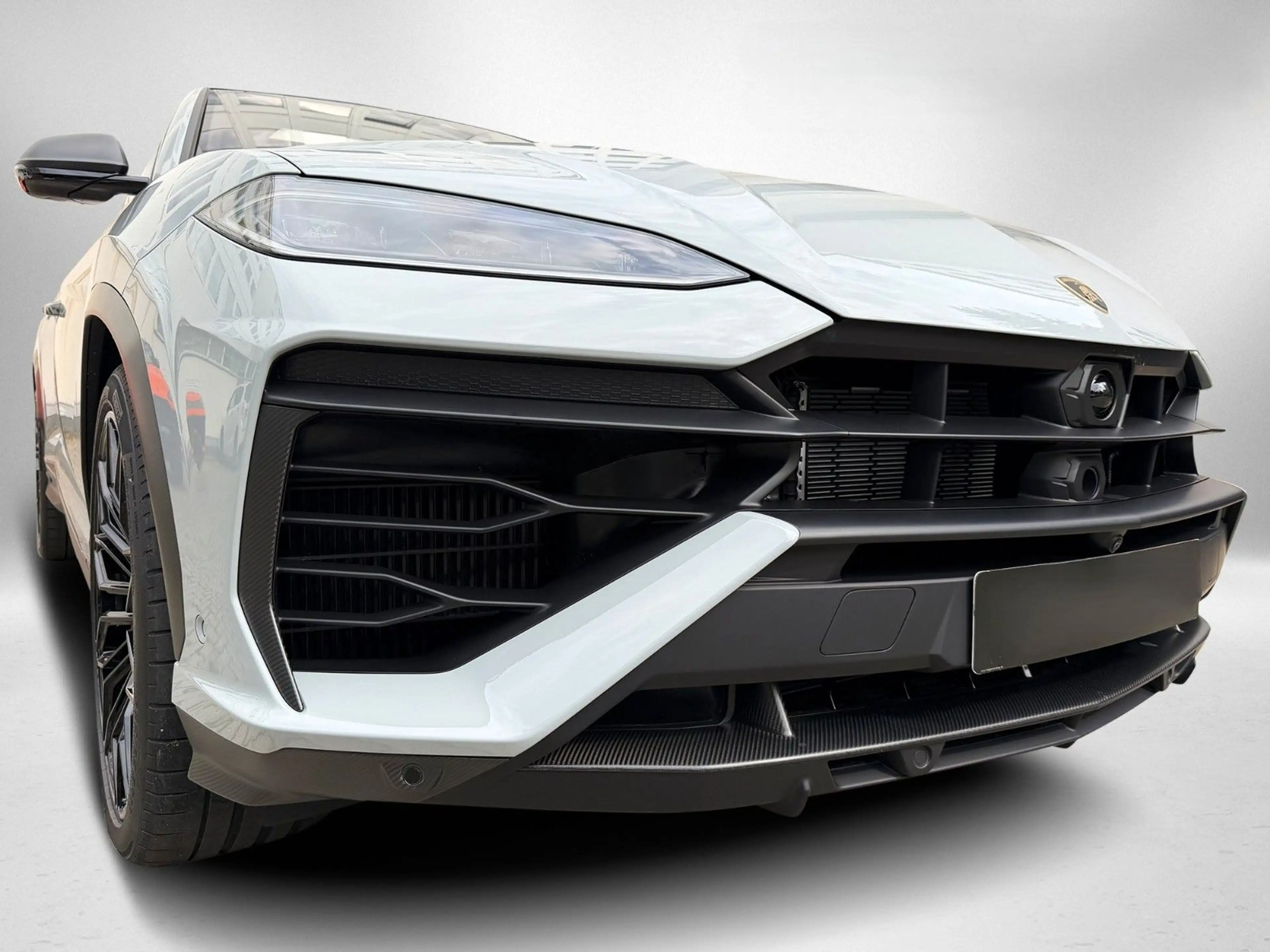 Lamborghini Urus SE M26 Carbon Matt inside&outside NightVisi — photo 5