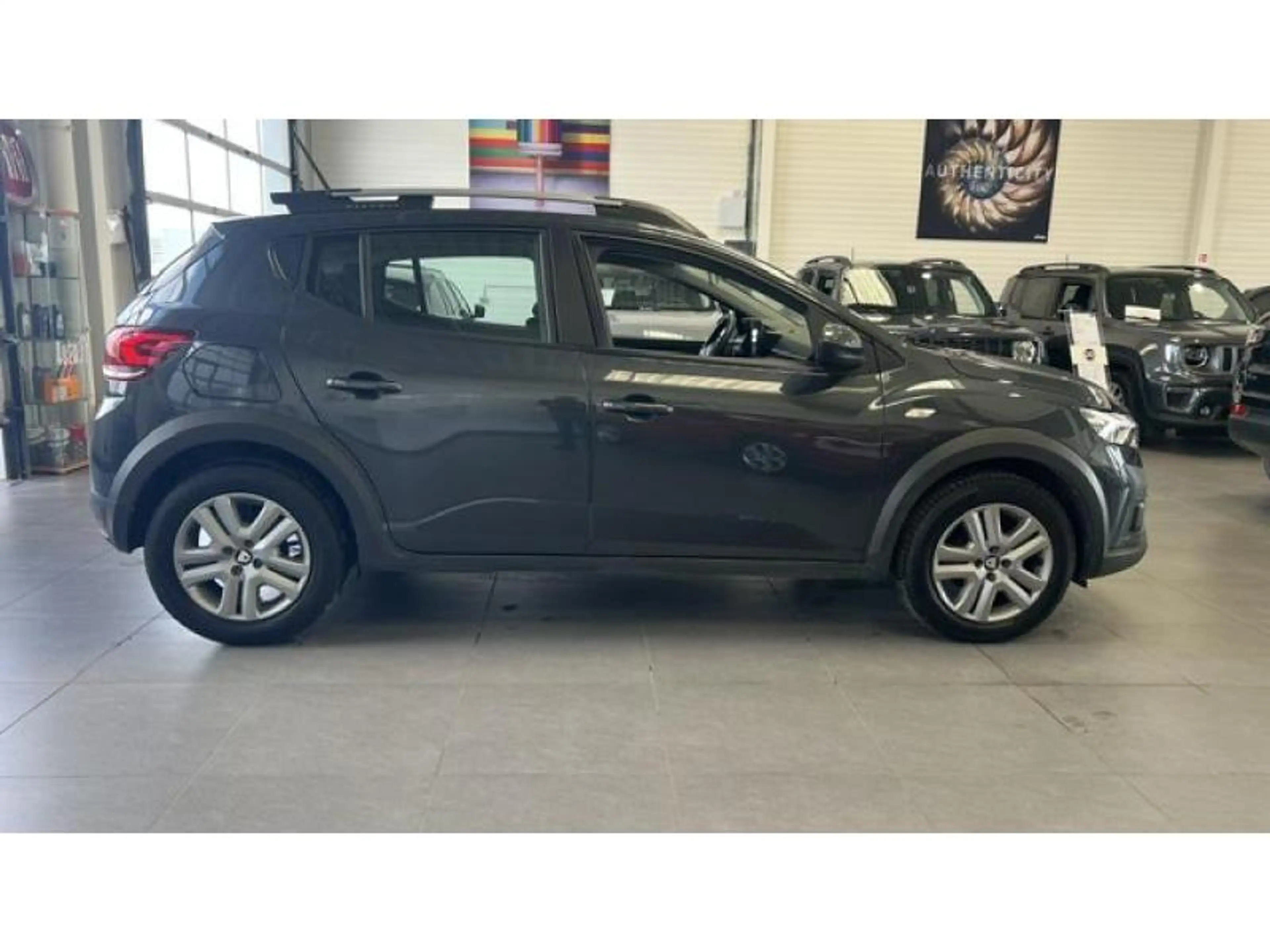 Dacia Sandero Stepway 1.0 TCe Comfort — photo 6