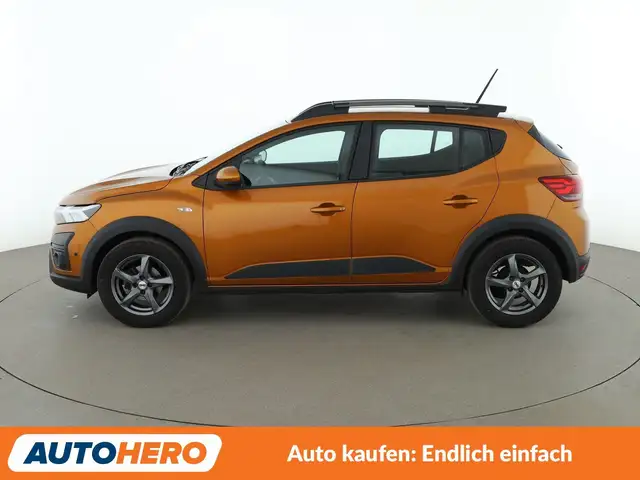 Dacia Sandero view 3