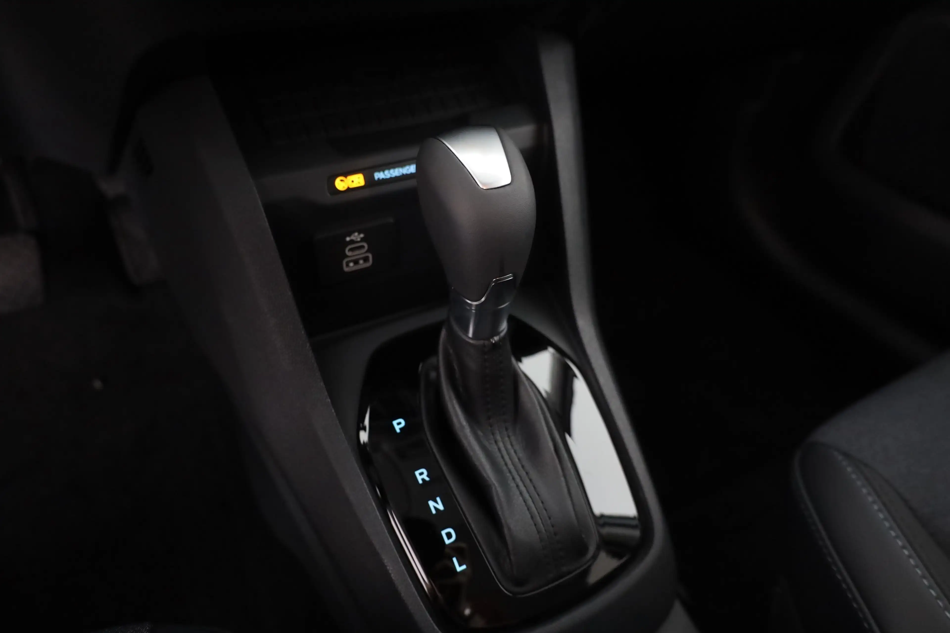 Ford Tourneo Courier Active 1.0 EB Aut. Navi Kamera AHK — photo 14