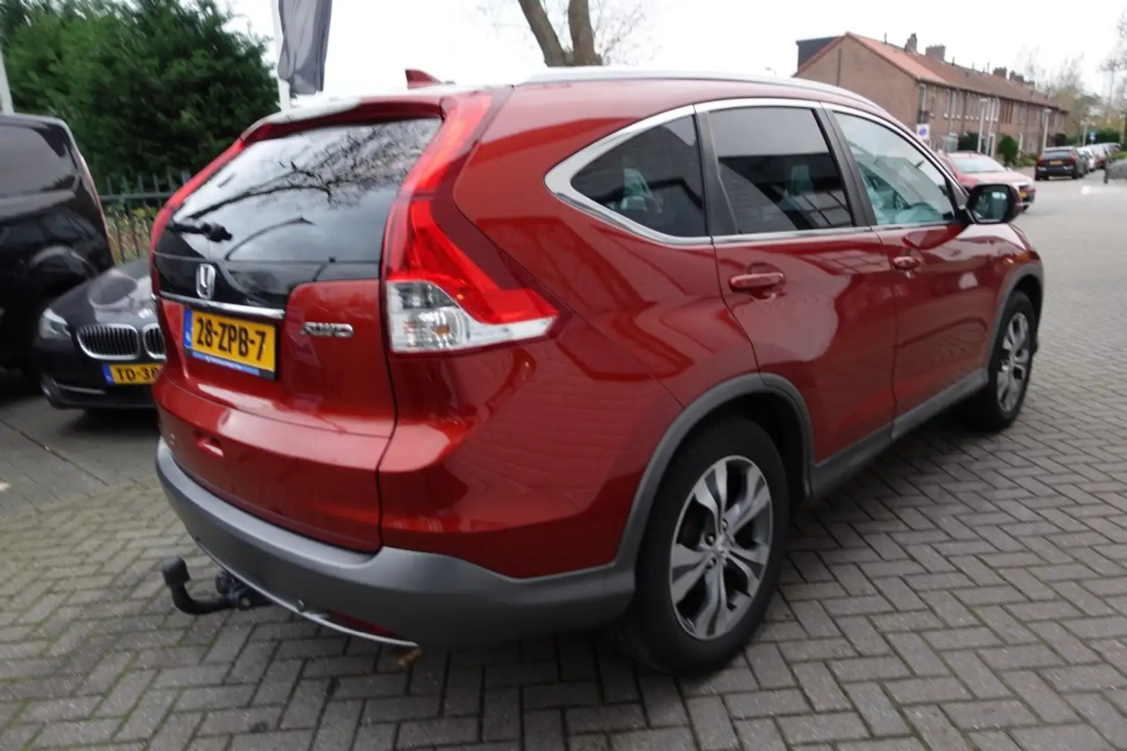 Honda CR-V 2.0 AWD EXECUTIVE Panorama Leder Trekhaak Automaat Rood - 2