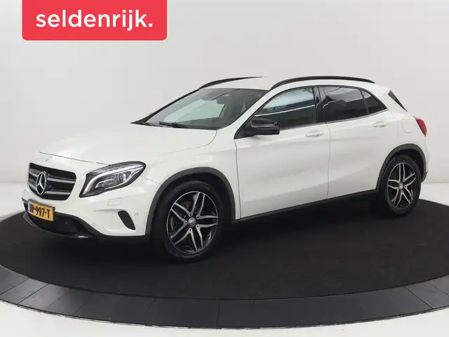 Mercedes-Benz GLA 250 Edition 1 | Trekhaak | Stoelverwarming | Navigatie