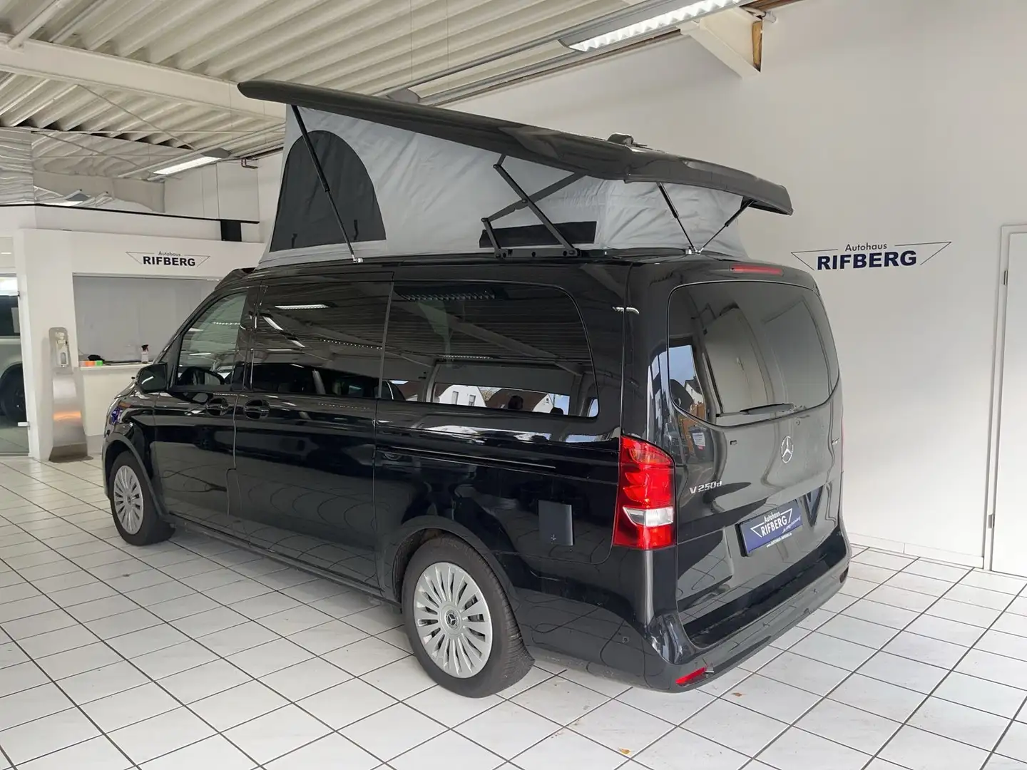 Mercedes-Benz V 250 d/Lang/Pössl Vanstar Kitchen/Sleep/360°/Na Noir - 2