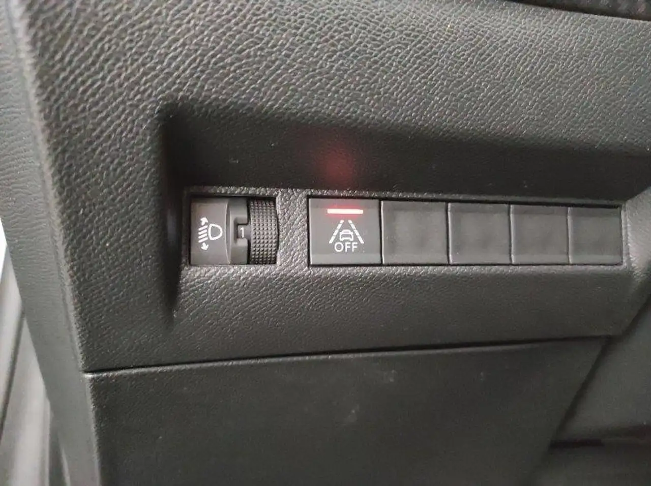 Peugeot 208 2ª serie - 208 PureTech 75 Stop&Start 5 porte Acti 15