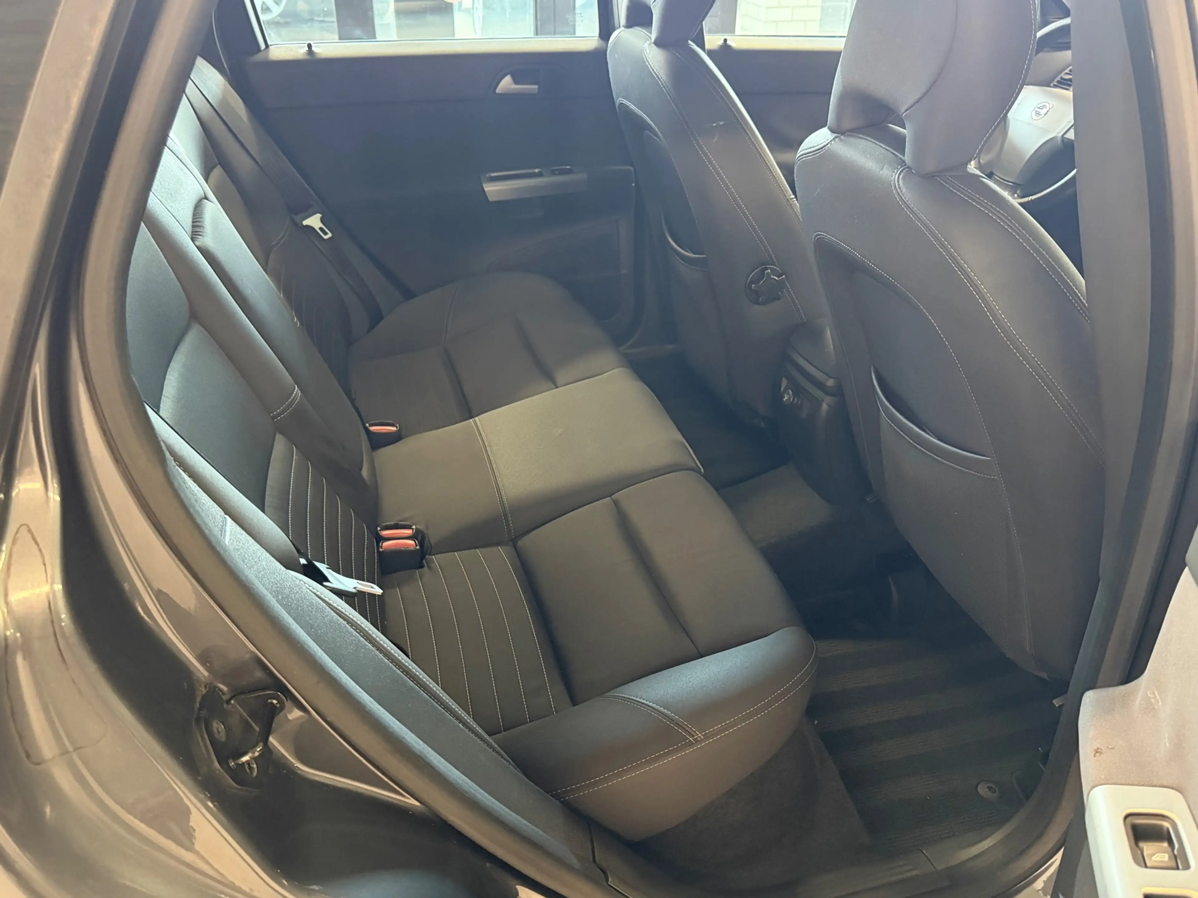 Volvo V50 2.4 Edition II AUTOMAAT/NAP/CLIMA/CRUISE/NAVI/TREK — photo 18