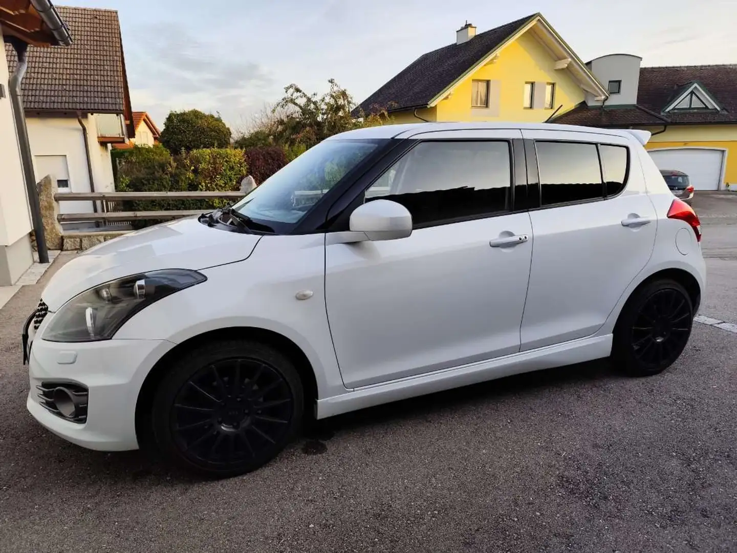 Suzuki Swift Swift 1,6 Sport Sport Weiß - 1