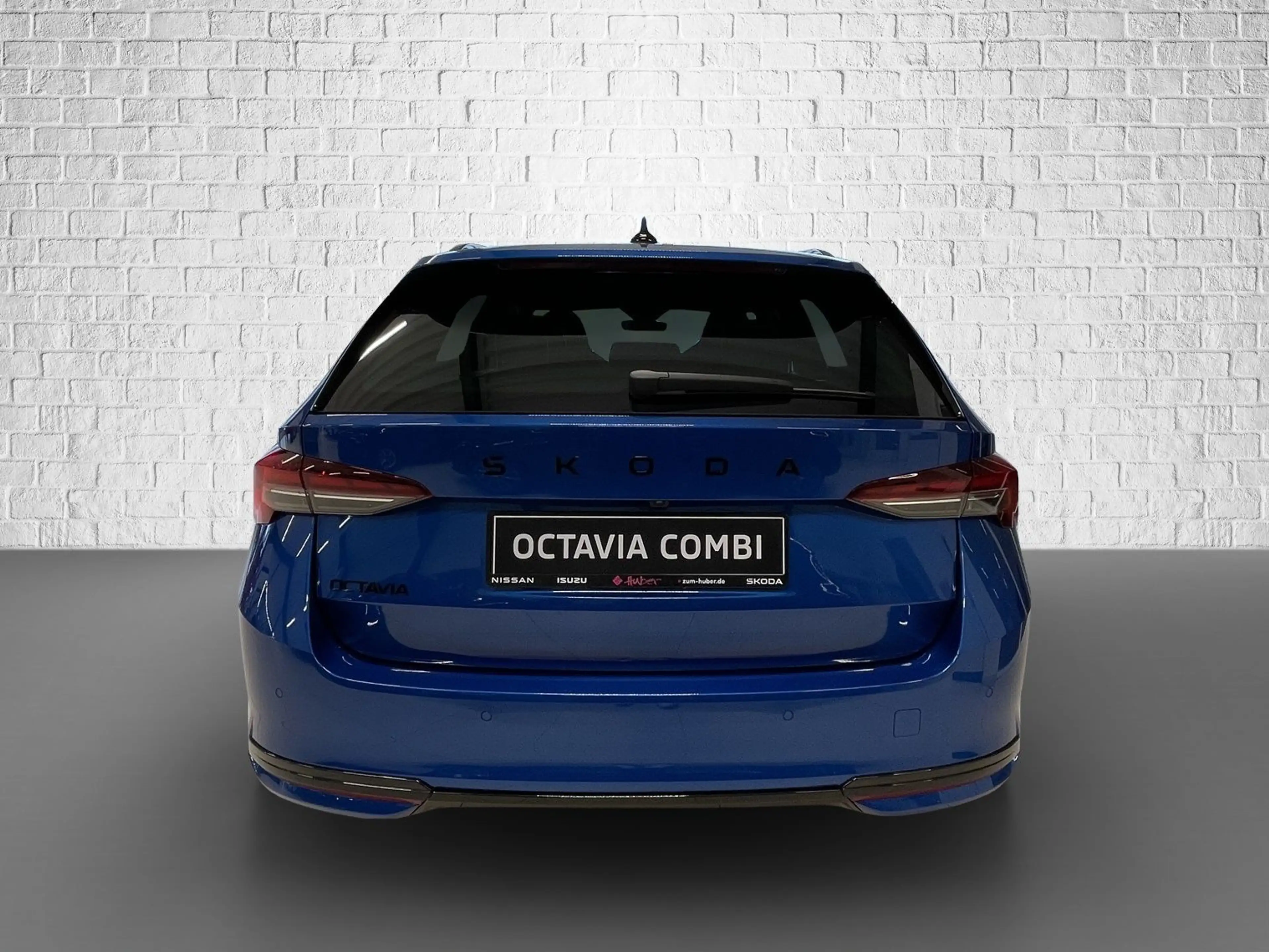 Skoda Octavia Combi 1.5 TSI mHEV DSG - Sportline — photo 6