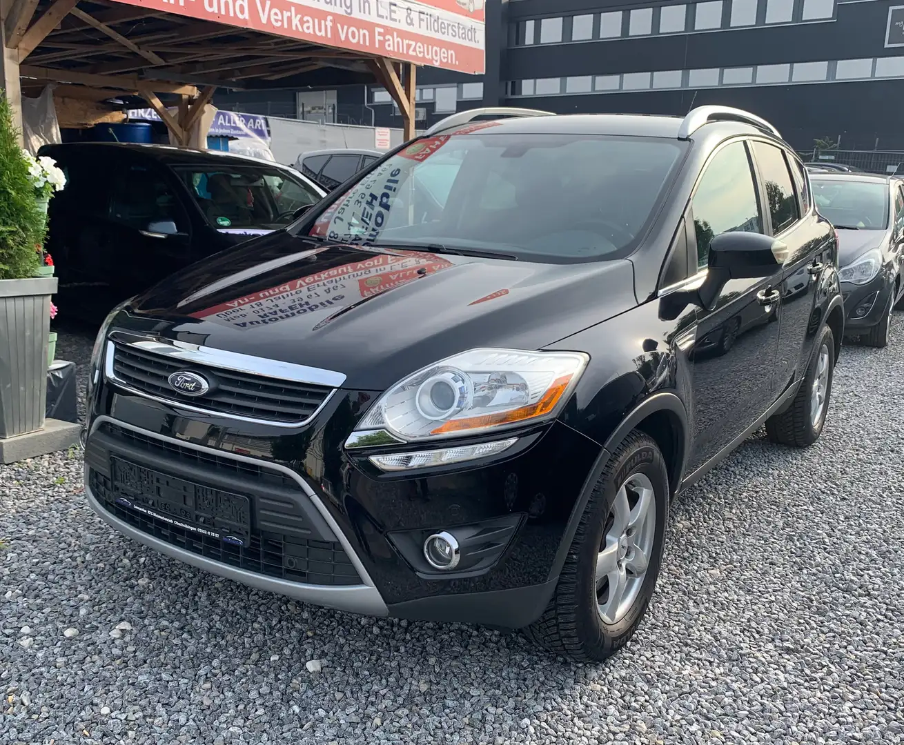 Ford Kuga 2.0 TDCi 4x4 Aut.1- Hand. Lückenlos Scheckheft Schwarz - 2