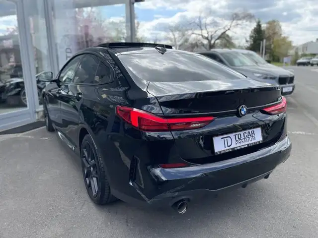 BMW 2 Series view 13