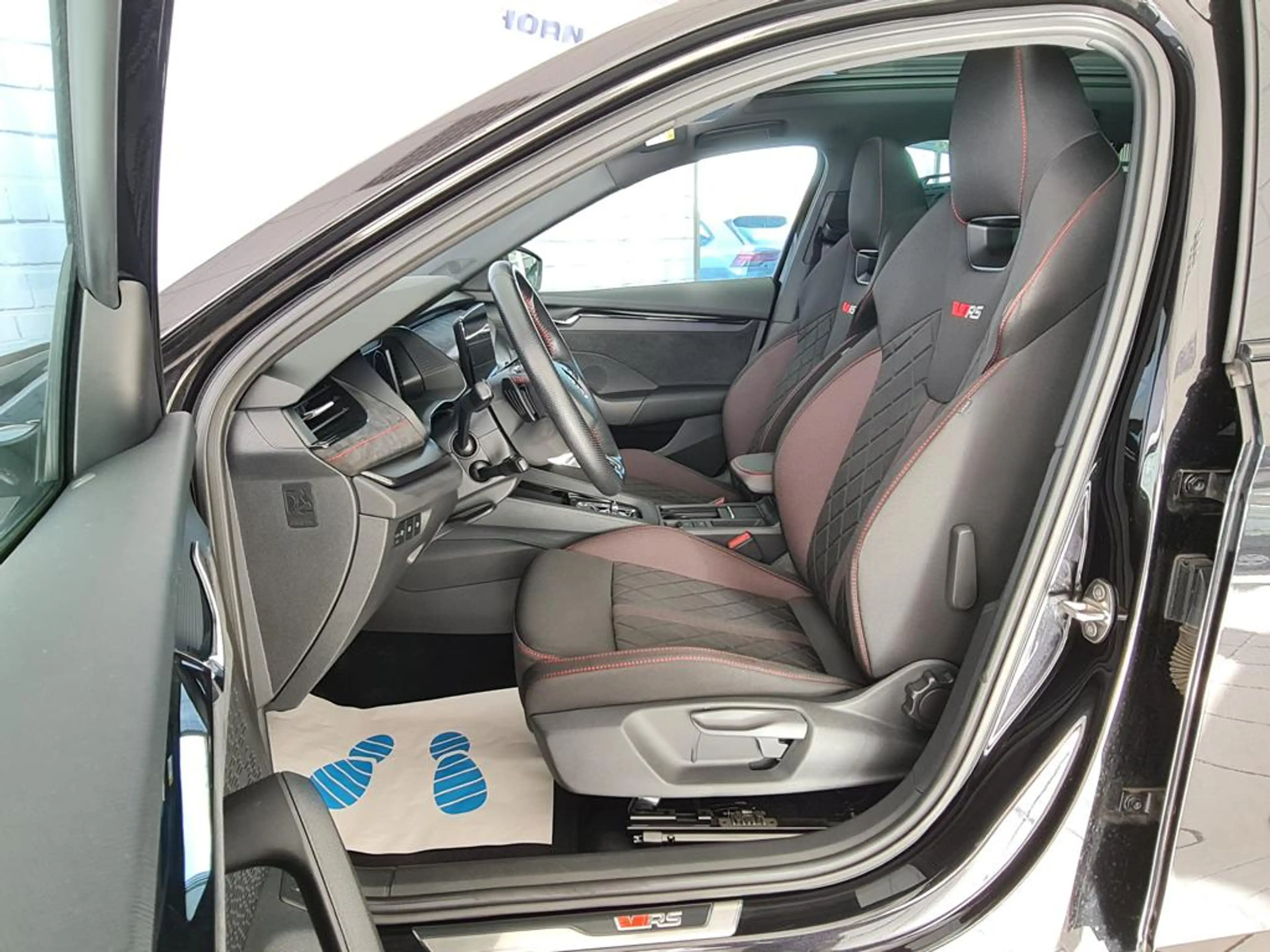 Skoda Octavia RS, 1.Hand, Panoramadach, AHK, LED, Navi, Scheckheftgepflegt — photo 10