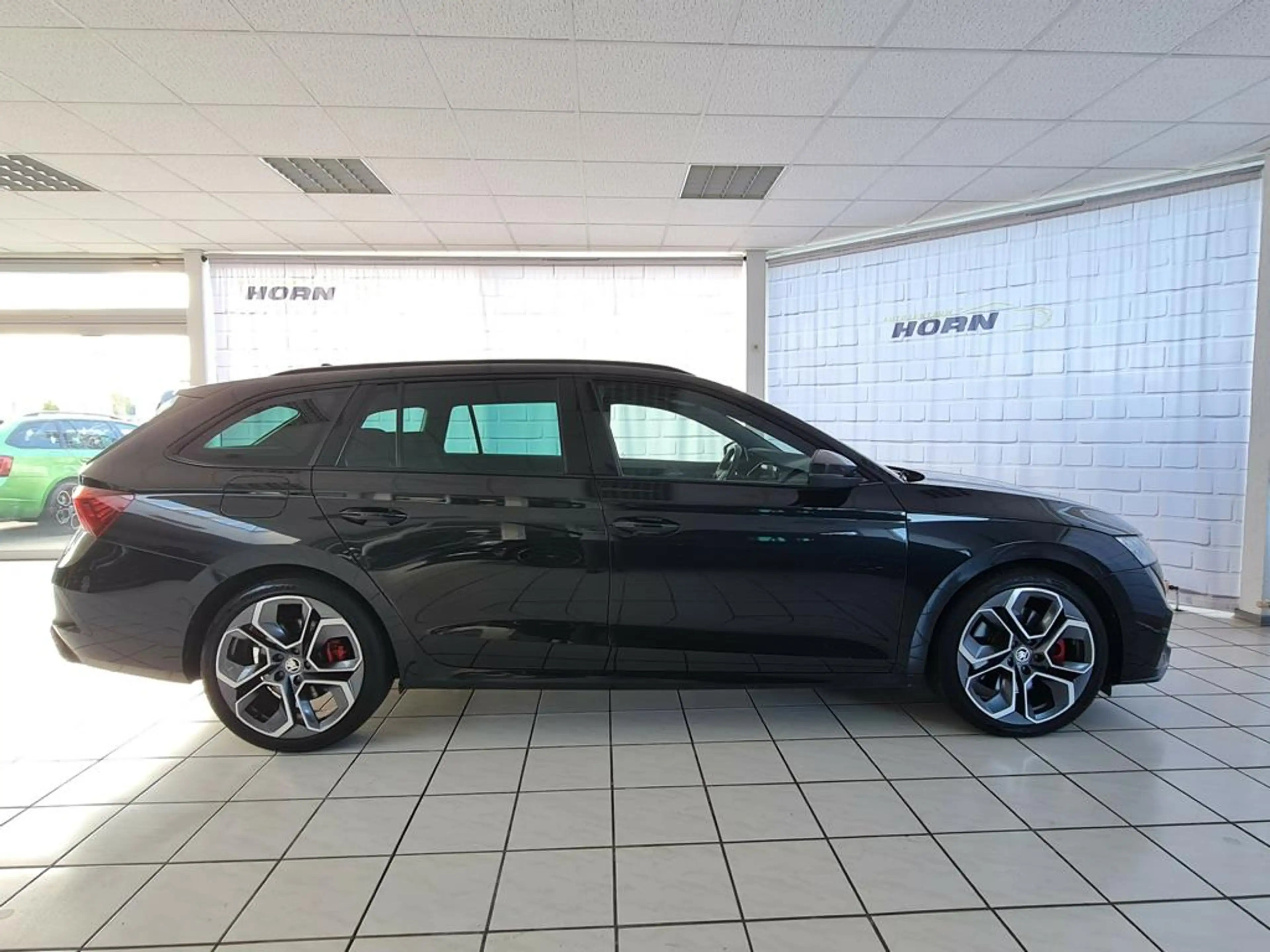 Skoda Octavia RS, 1.Hand, Panoramadach, AHK, LED, Navi, Scheckheftgepflegt — photo 5