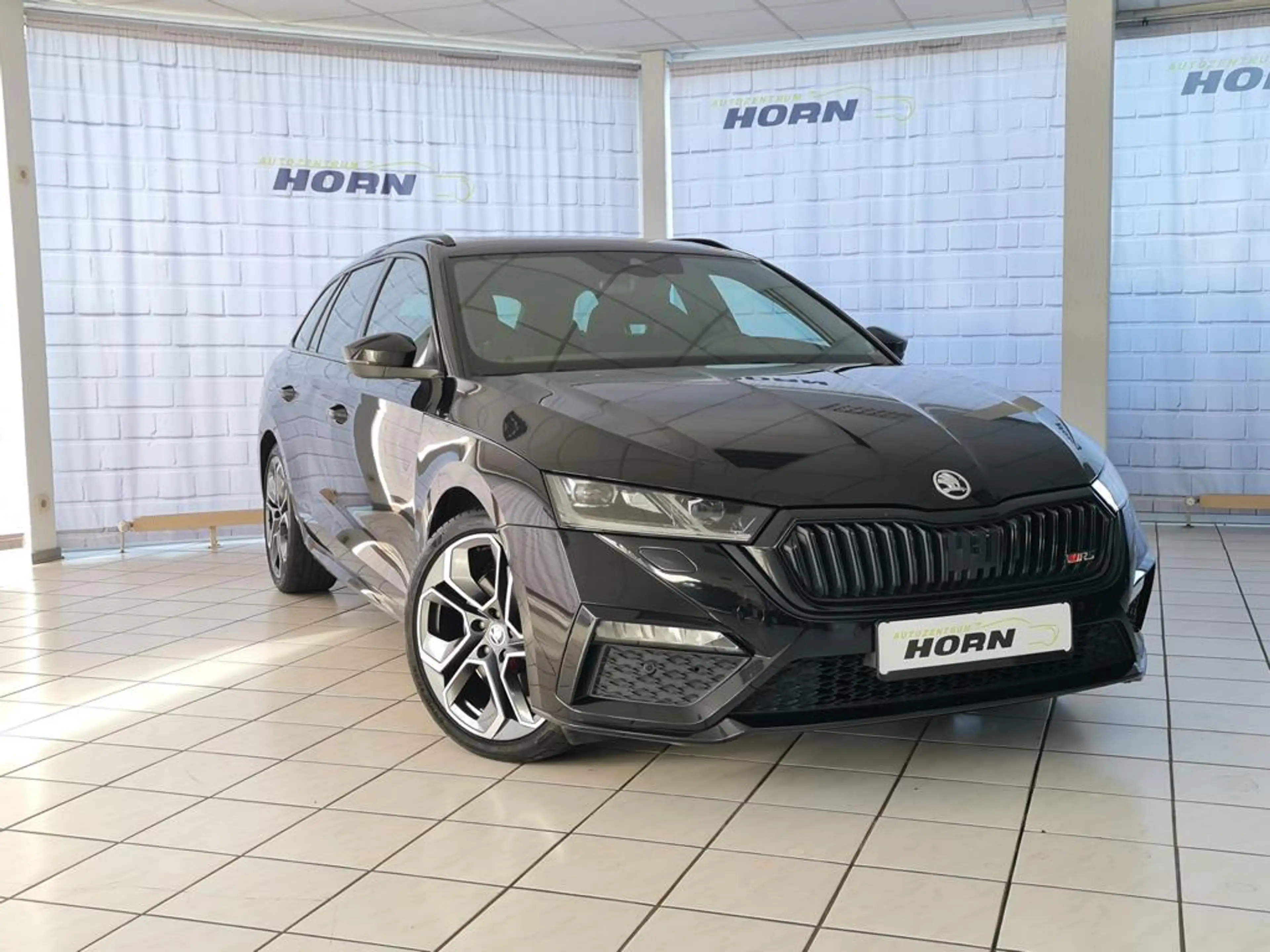 Skoda Octavia RS, 1.Hand, Panoramadach, AHK, LED, Navi, Scheckheftgepflegt — photo 3