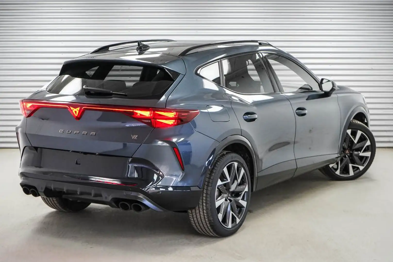 CUPRA Formentor 2.0 TSI 245kW VZ DSG 4Drive KAMERA LED Grigio - 2