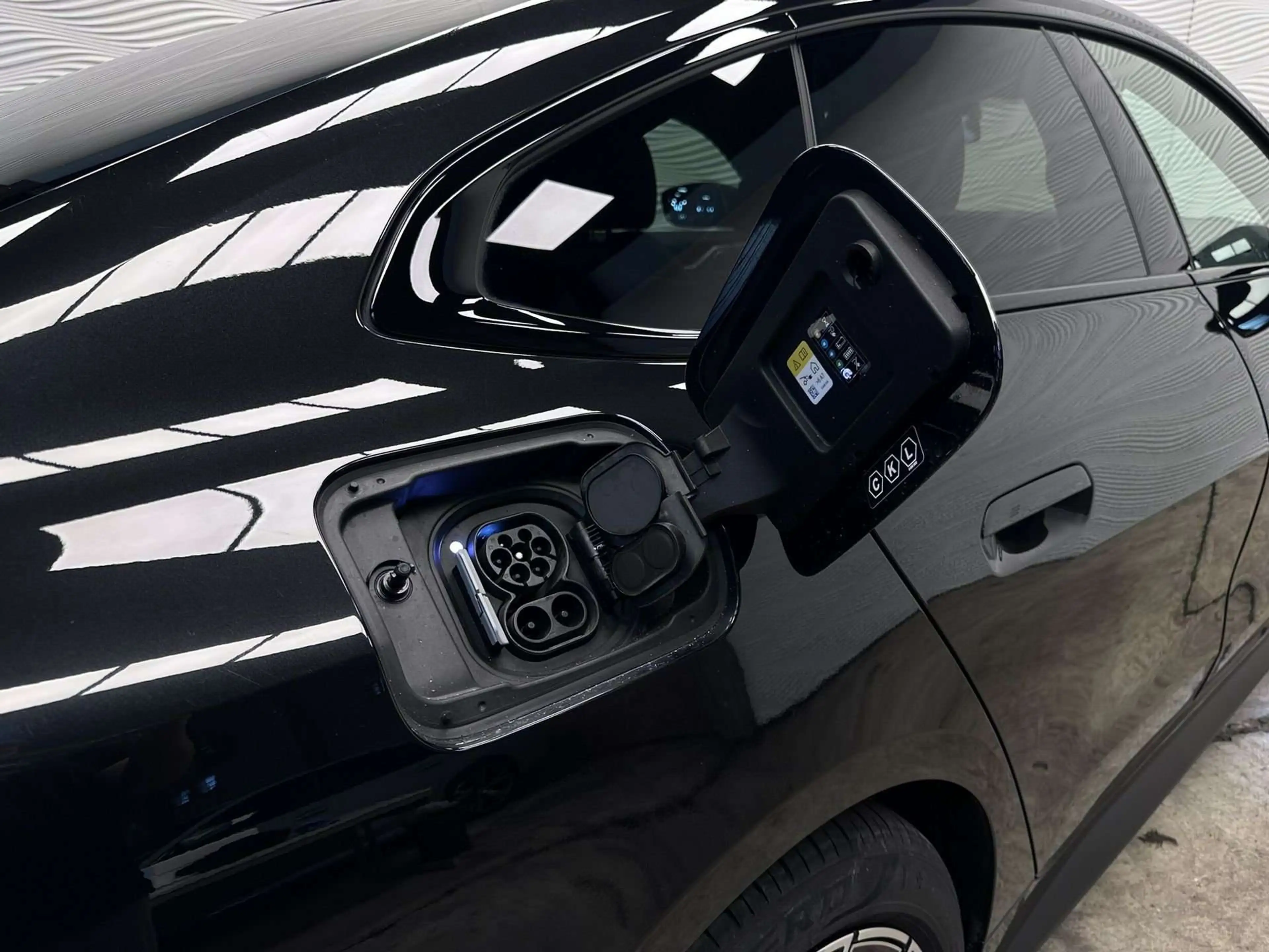 BMW i4 eDrive40*83.9kWh*M-SPORT*94.6% SOH*HUD* — photo 14