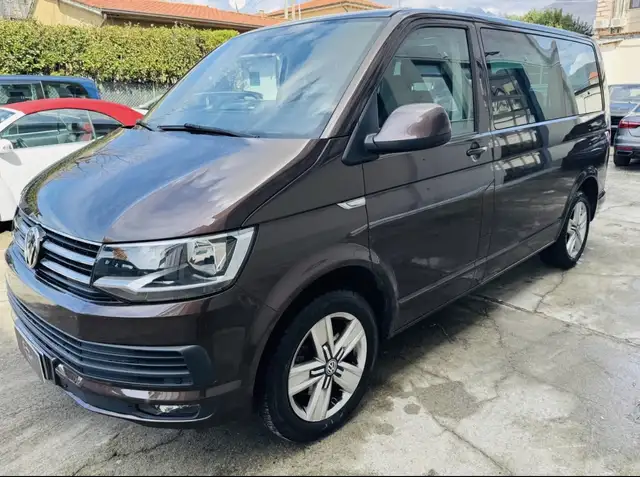 Volkswagen T6 Transporter Transporter 6A 2.0 Diesel 4 Motion 6 Posti Vettura