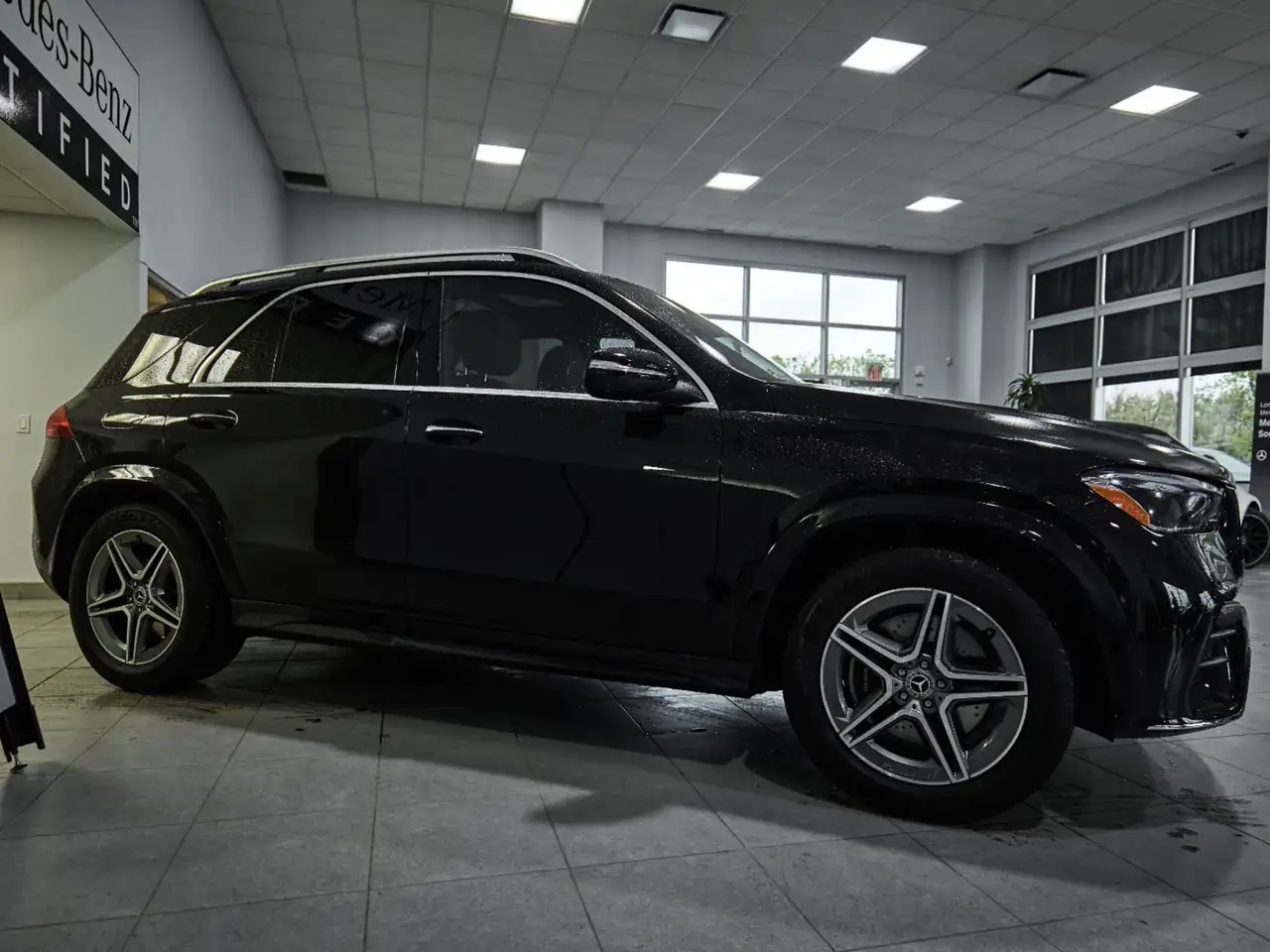 Mercedes-Benz GLE снимка Mercedes-Benz GLE