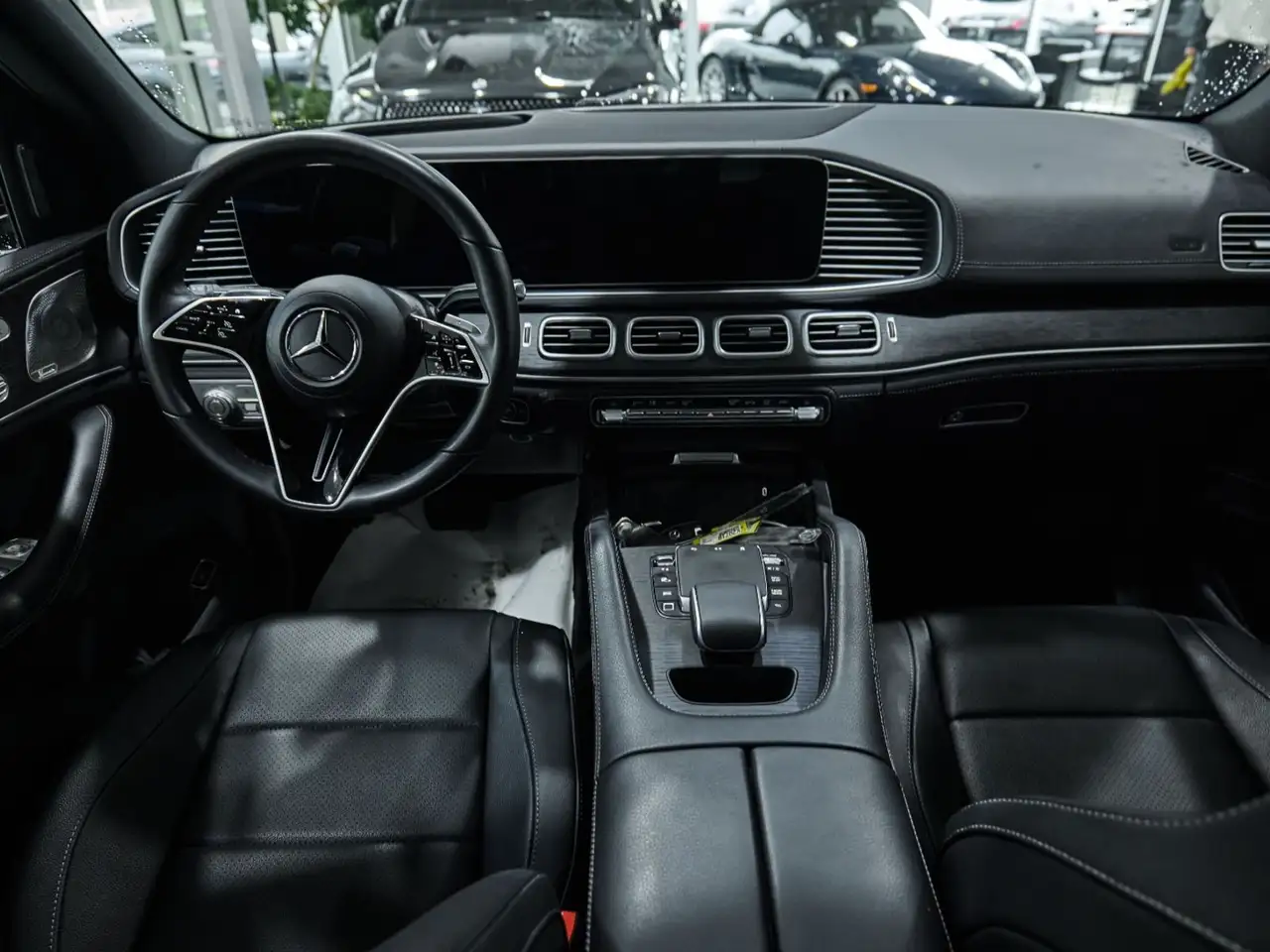 Mercedes-Benz GLE снимка Mercedes-Benz GLE